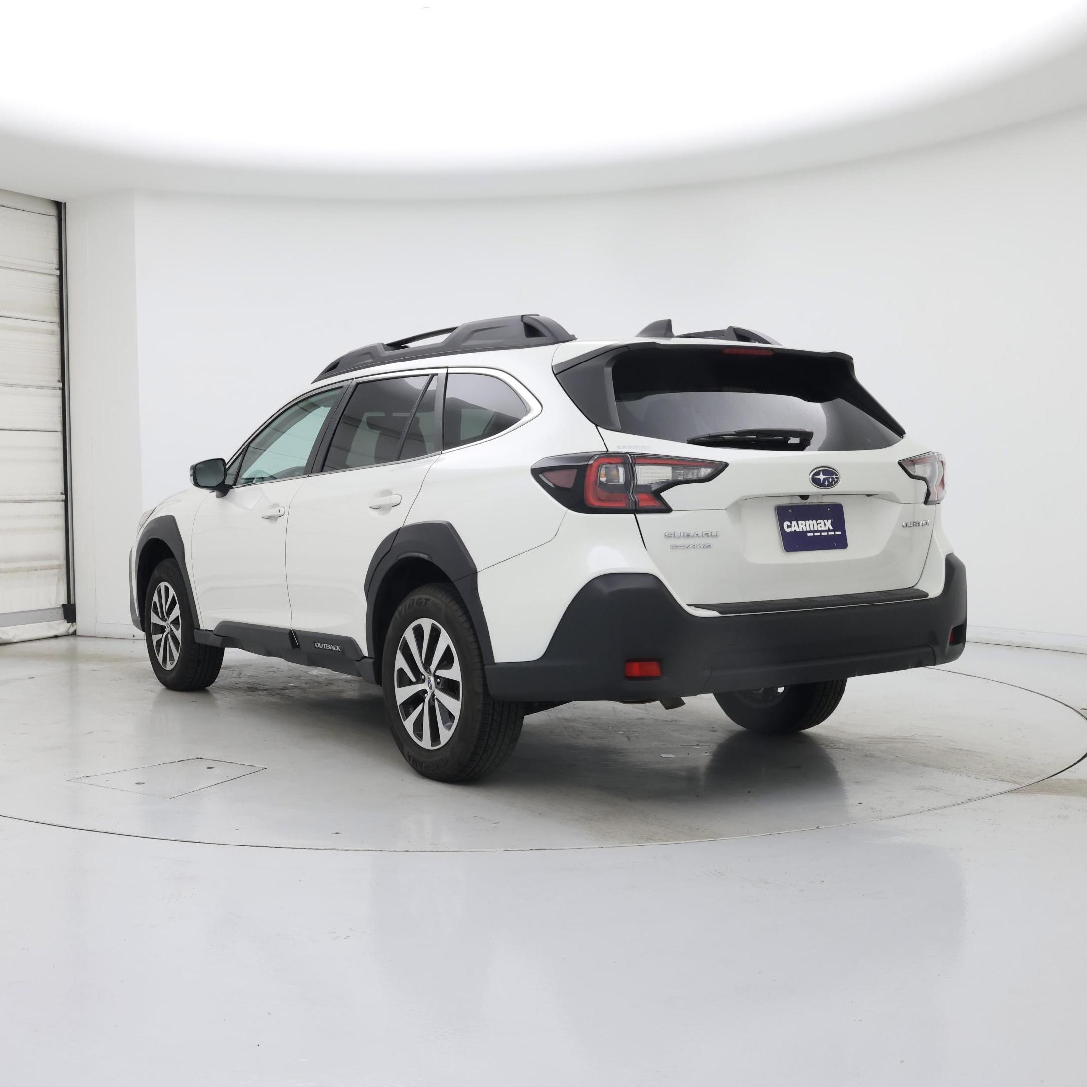 Thumbnail: 2023 Subaru Outback - 2