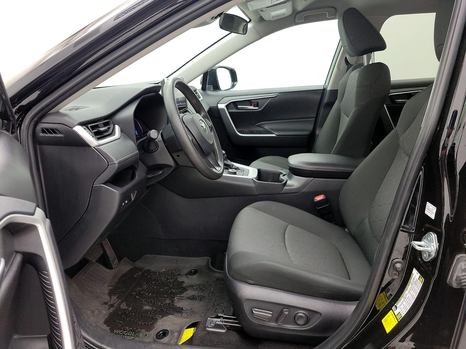2023 Toyota RAV4 Woodland Edition - Photo 12