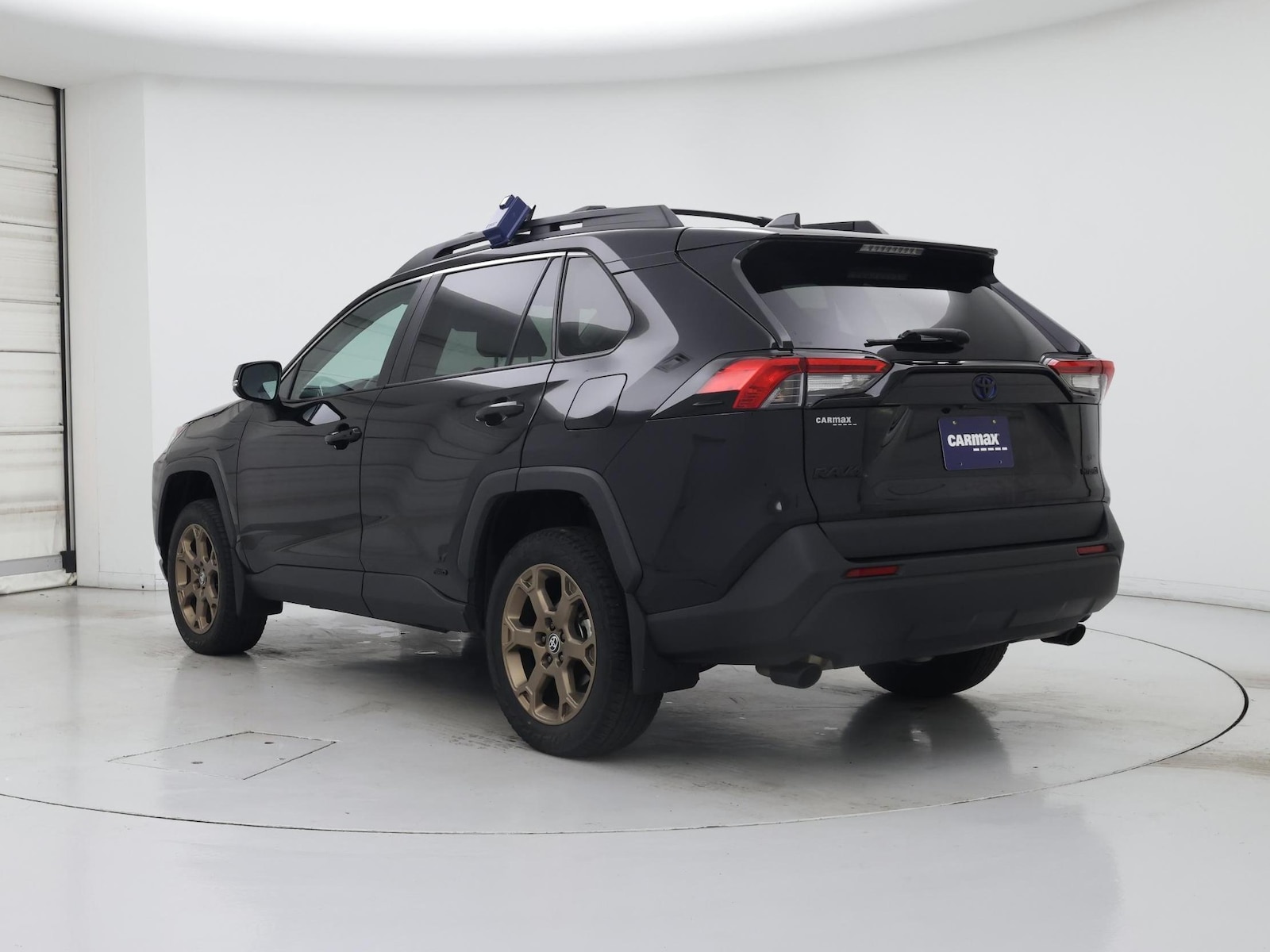 2023 Toyota RAV4 Woodland Edition - Photo 3