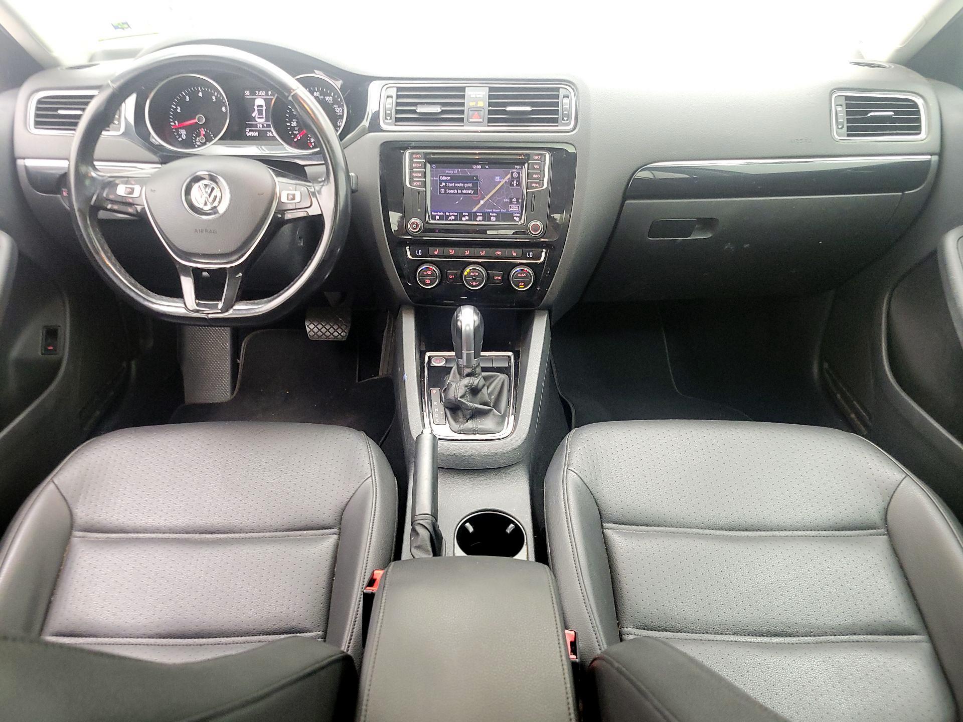 Thumbnail: 2017 Volkswagen Jetta - 9