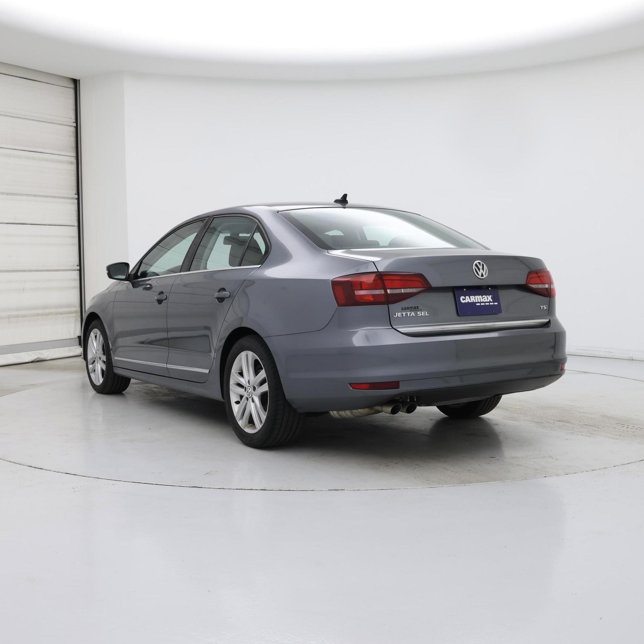 Thumbnail: 2017 Volkswagen Jetta - 2