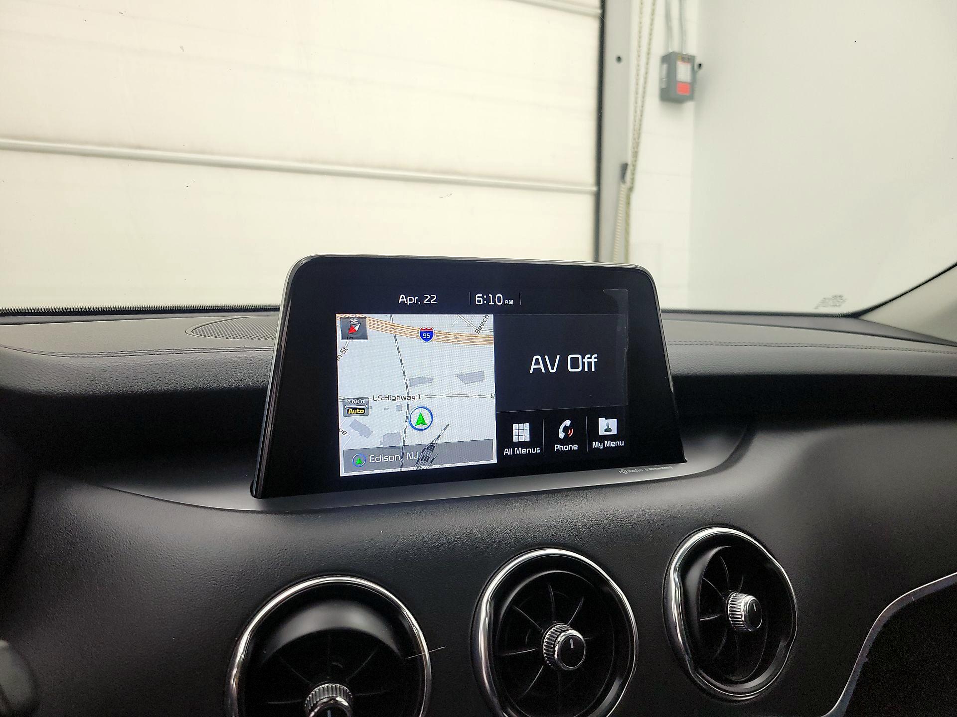 Thumbnail: 2018 Kia Stinger - 13