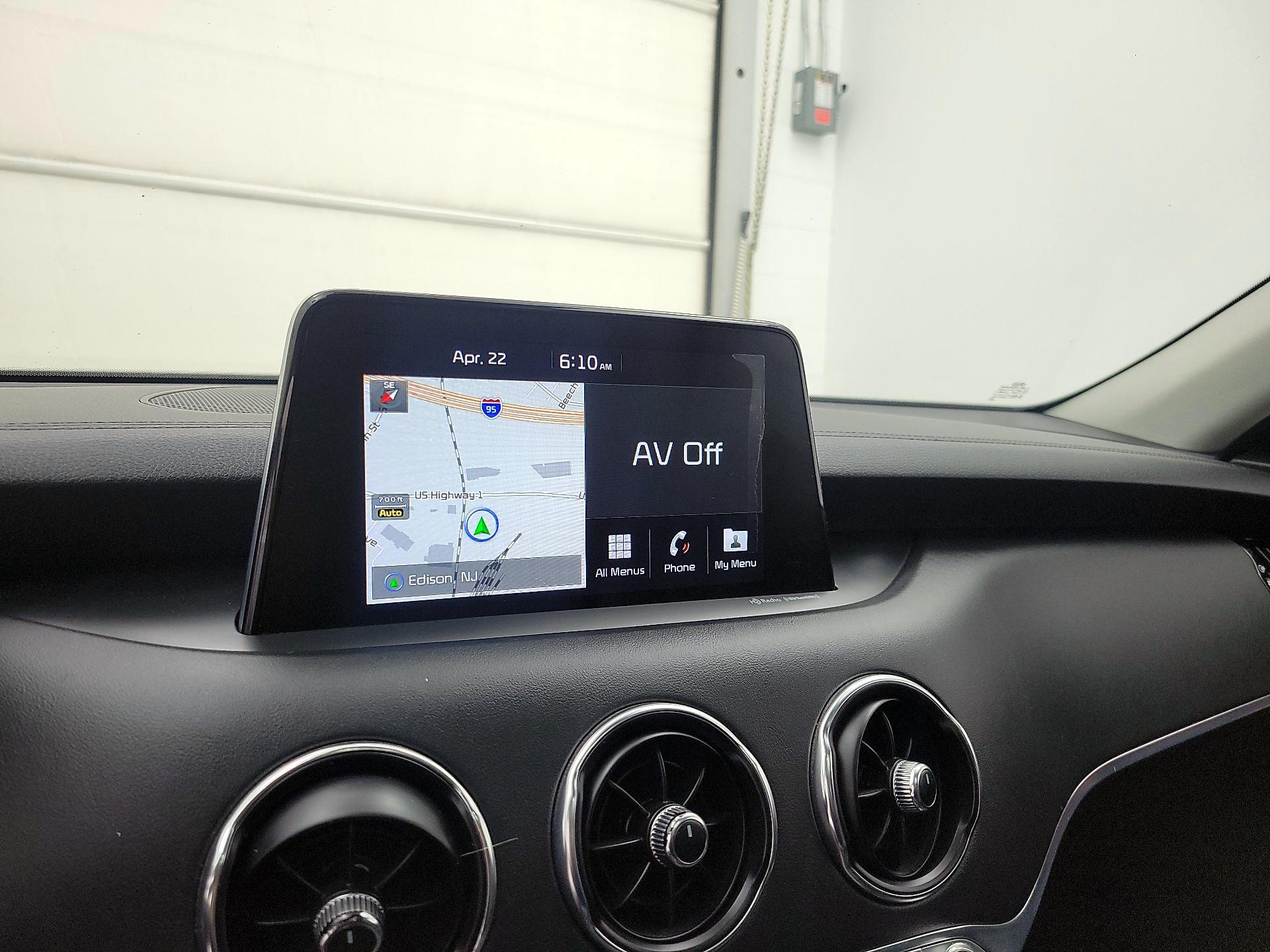 Thumbnail: 2018 Kia Stinger - 15