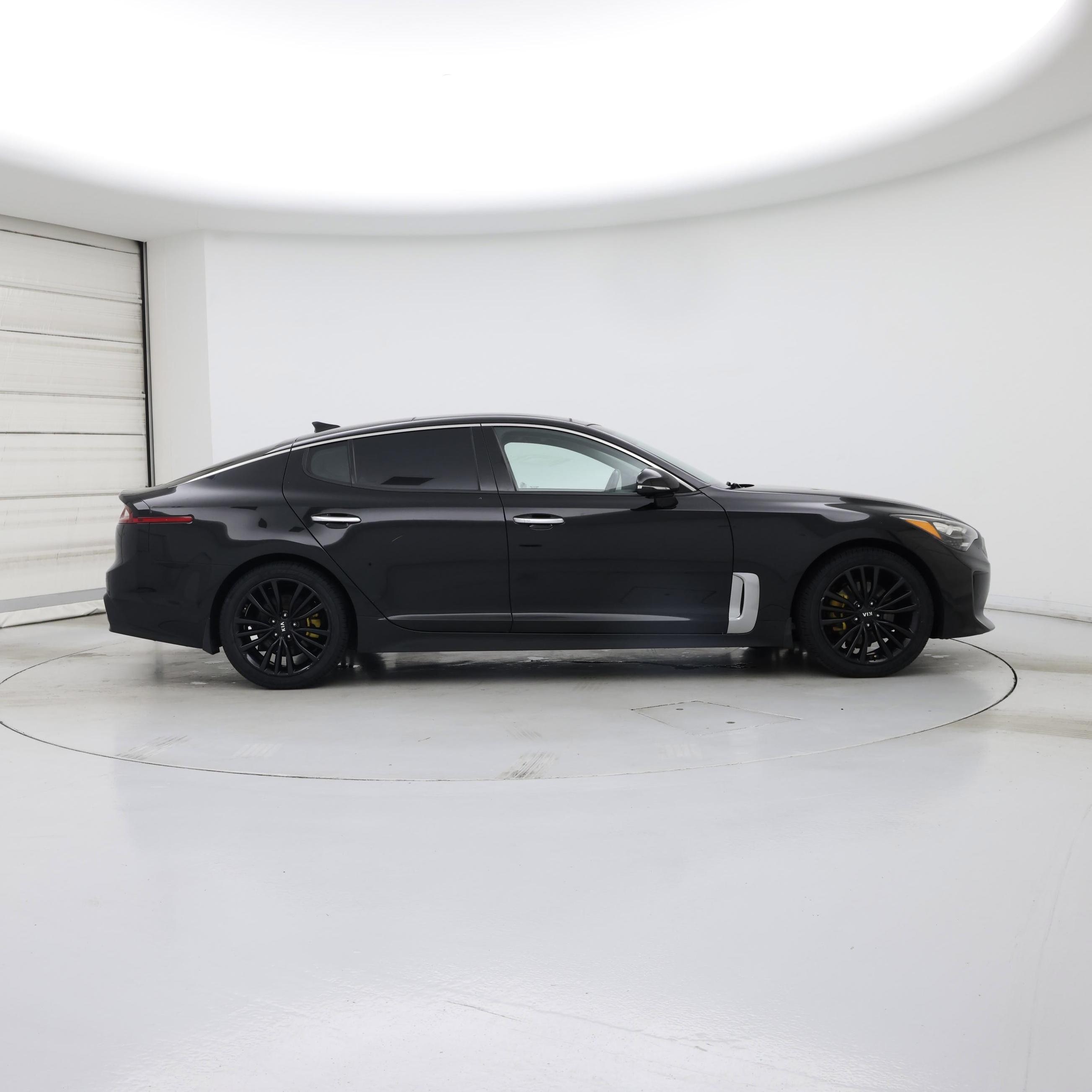 Thumbnail: 2018 Kia Stinger - 7