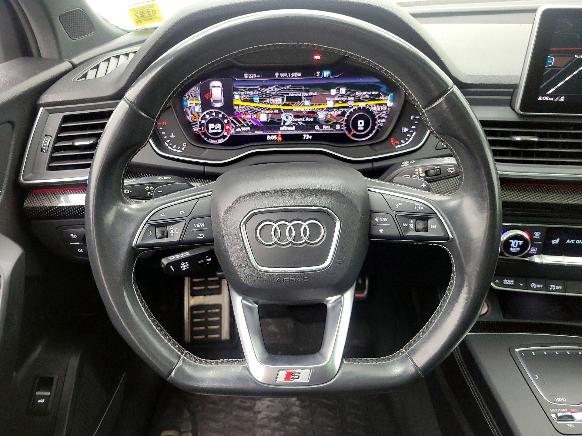 Thumbnail: 2018 Audi SQ5 - 10