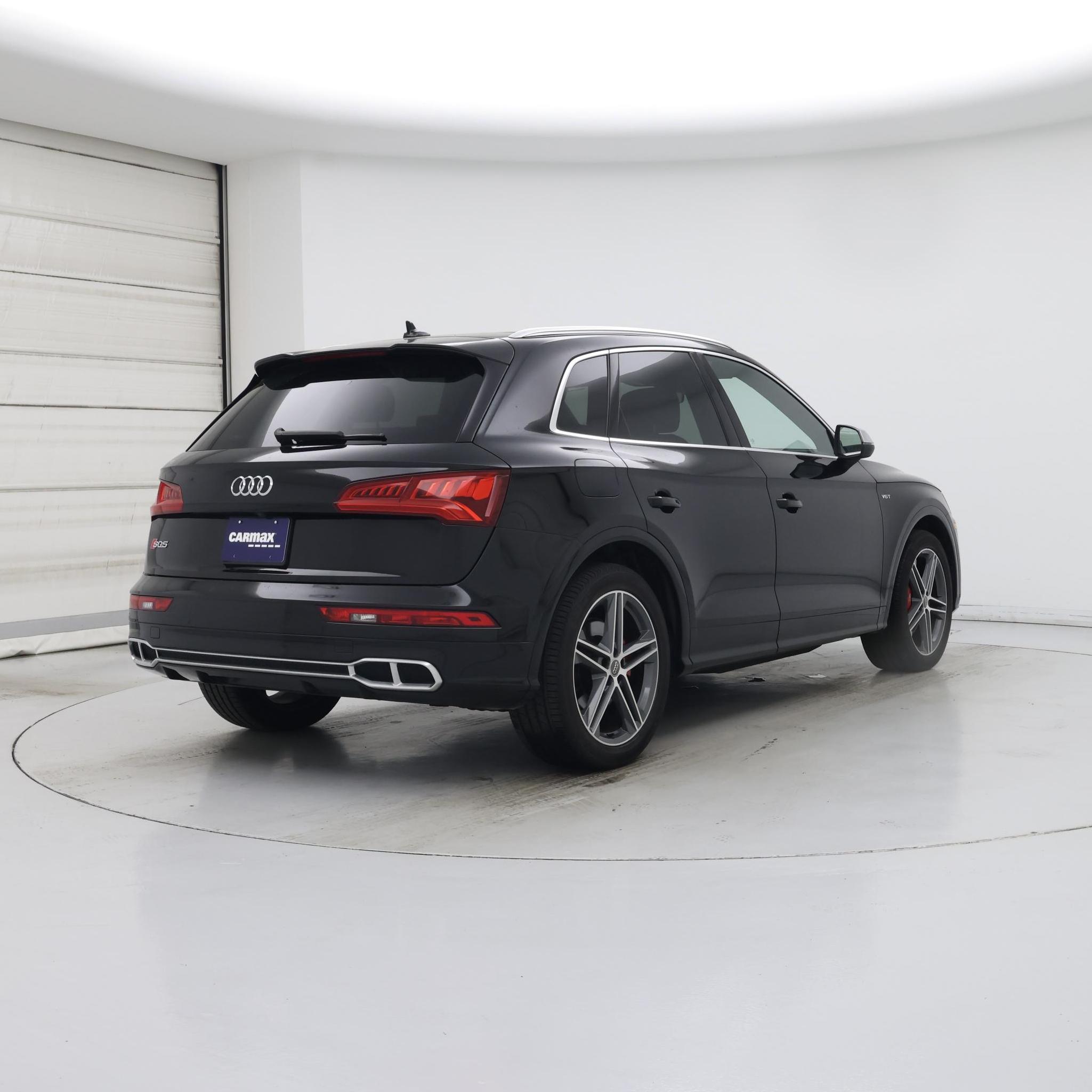 Thumbnail: 2018 Audi SQ5 - 8