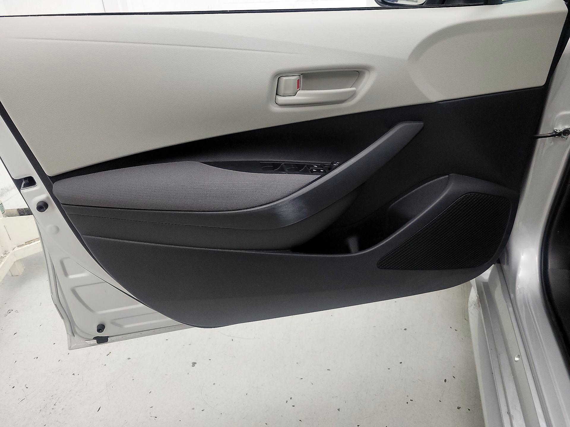 Thumbnail: 2025 Toyota Corolla - 12