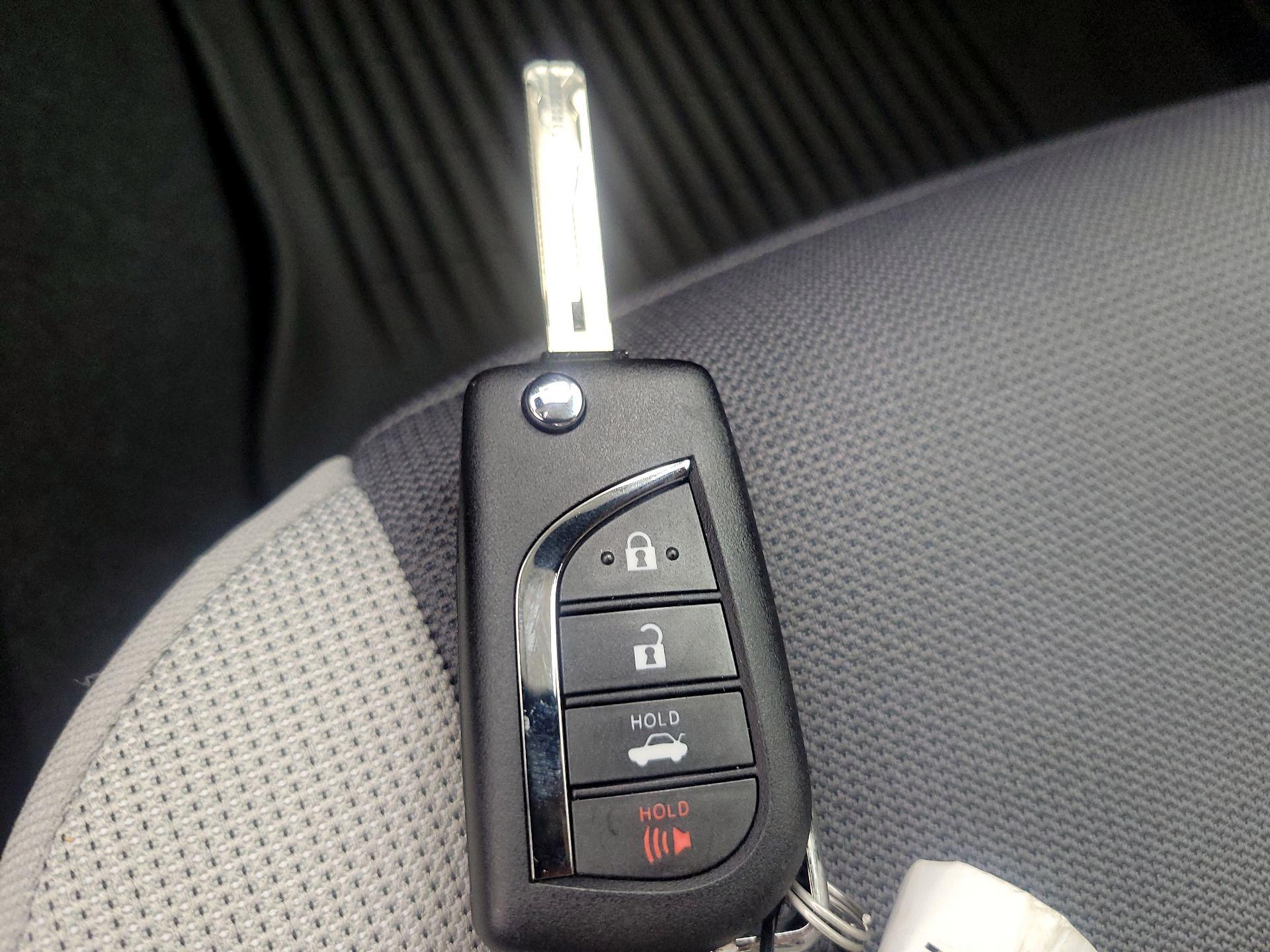 Thumbnail: 2025 Toyota Corolla - 20