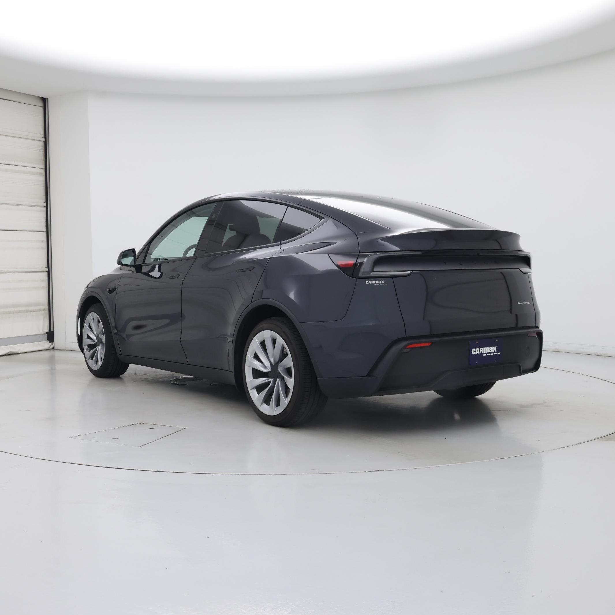 Thumbnail: 2026 Tesla Model Y - 2