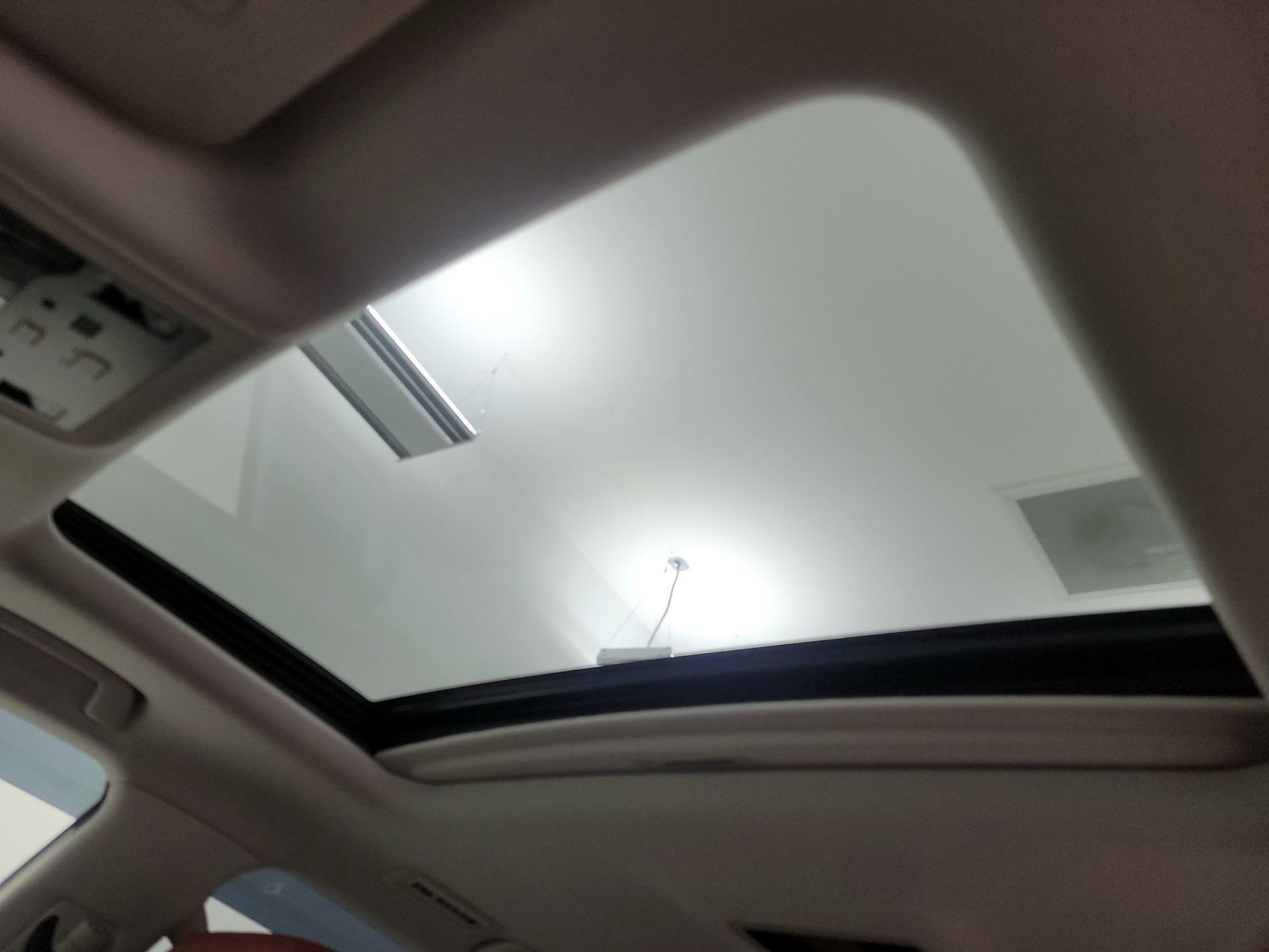 Thumbnail: 2020 Lexus LX - 20