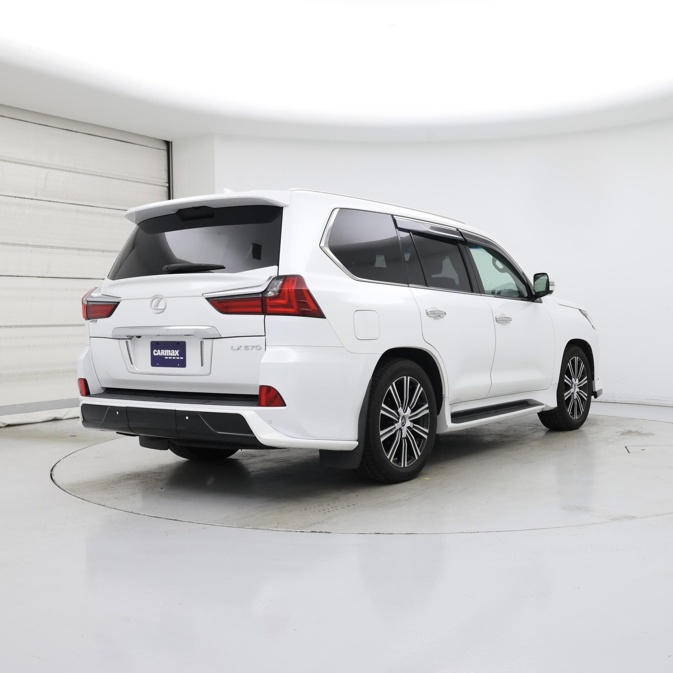 Thumbnail: 2020 Lexus LX - 8