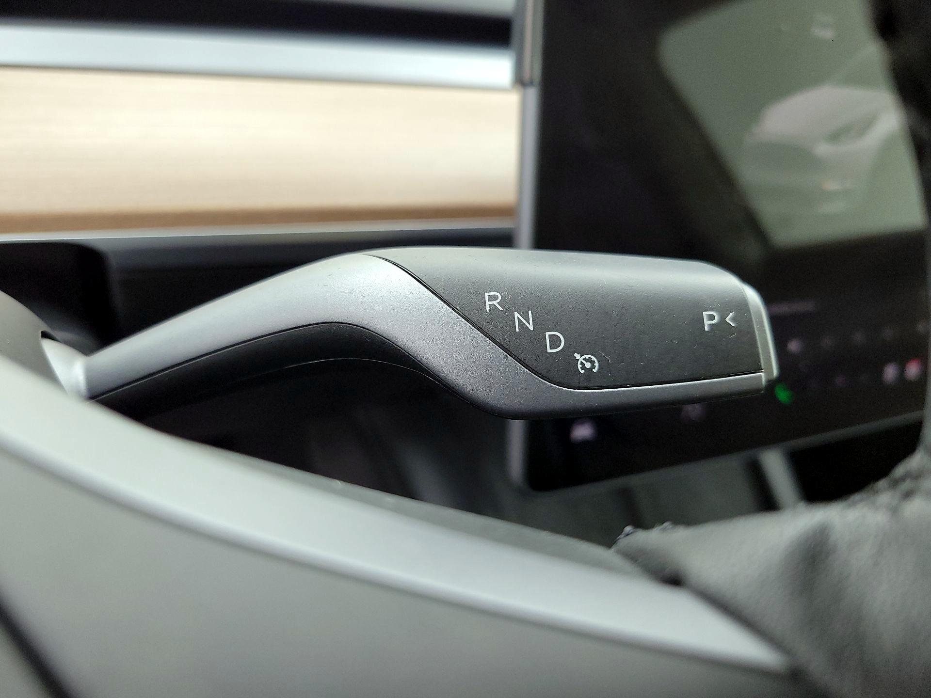 Thumbnail: 2022 Tesla Model Y - 17