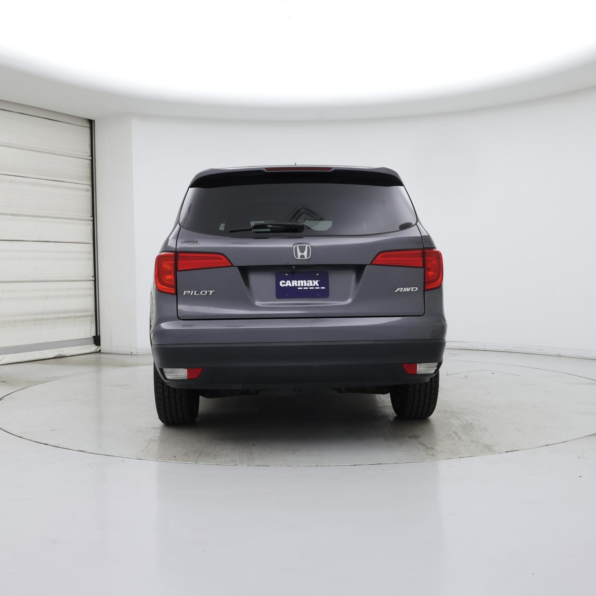 Thumbnail: 2017 Honda Pilot - 6