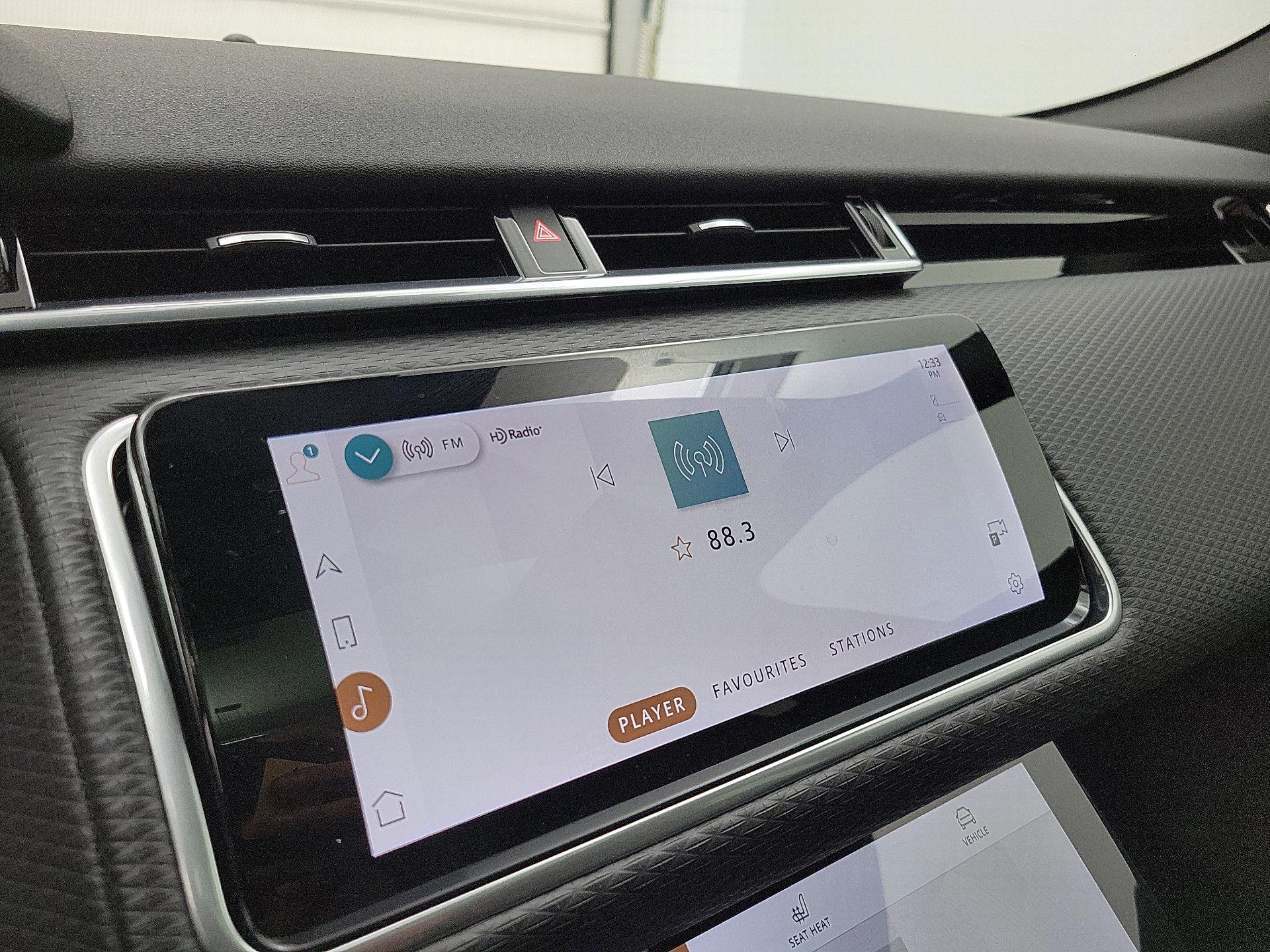 Thumbnail: 2021 Land Rover Range Rover Velar - 14