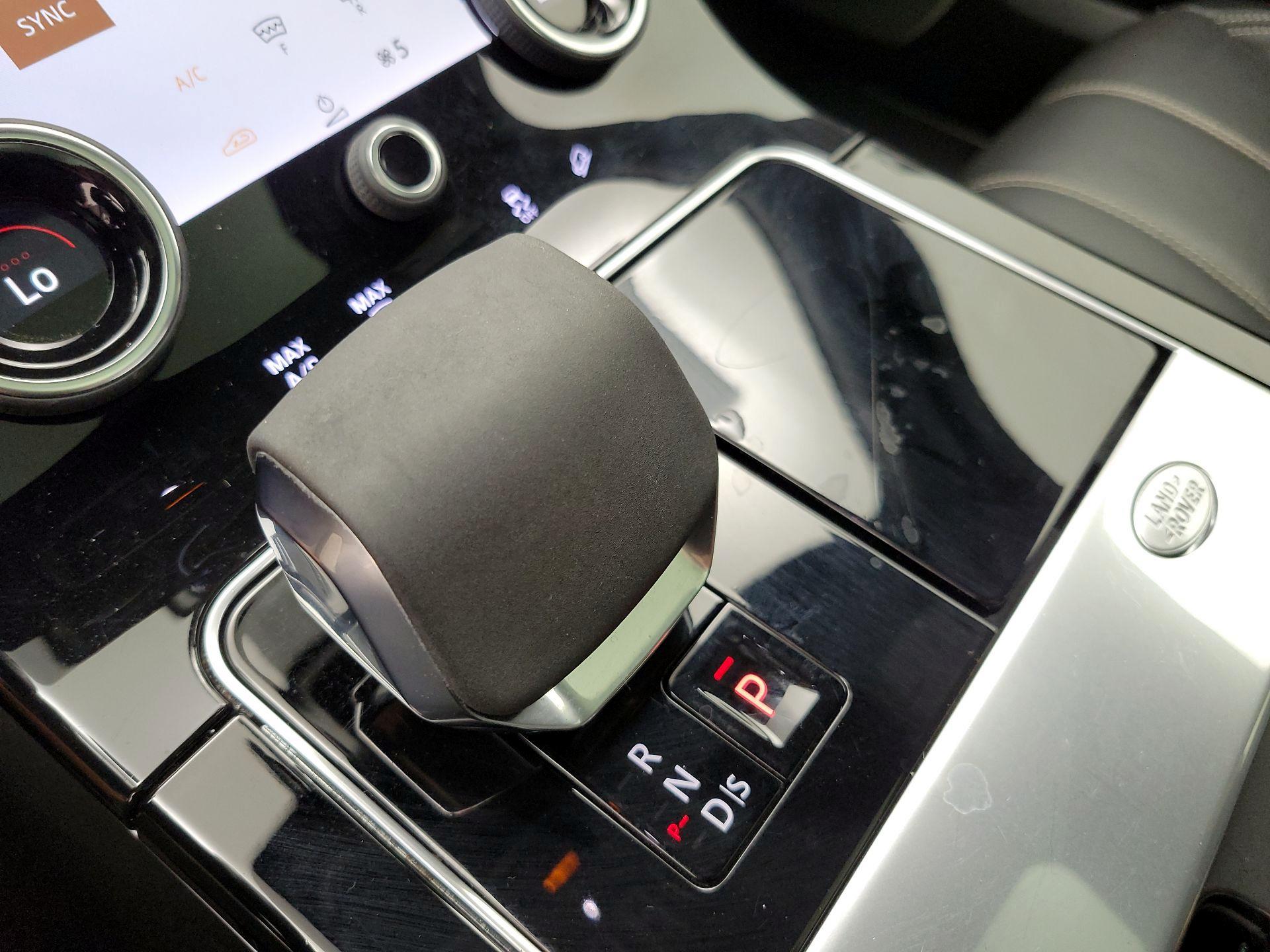 Thumbnail: 2021 Land Rover Range Rover Velar - 16