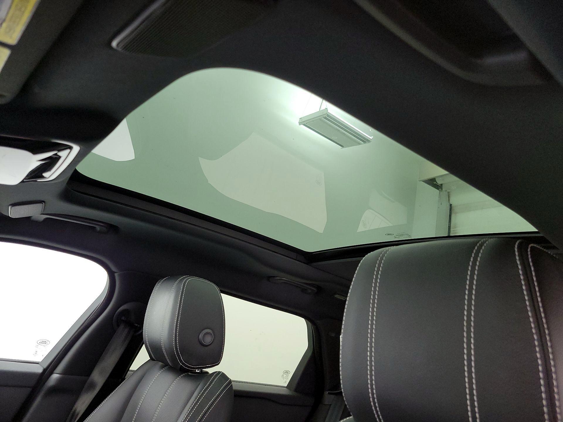 Thumbnail: 2021 Land Rover Range Rover Velar - 17