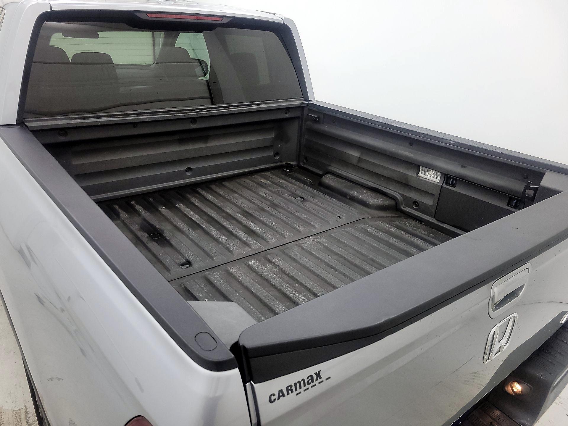 Thumbnail: 2019 Honda Ridgeline - 20