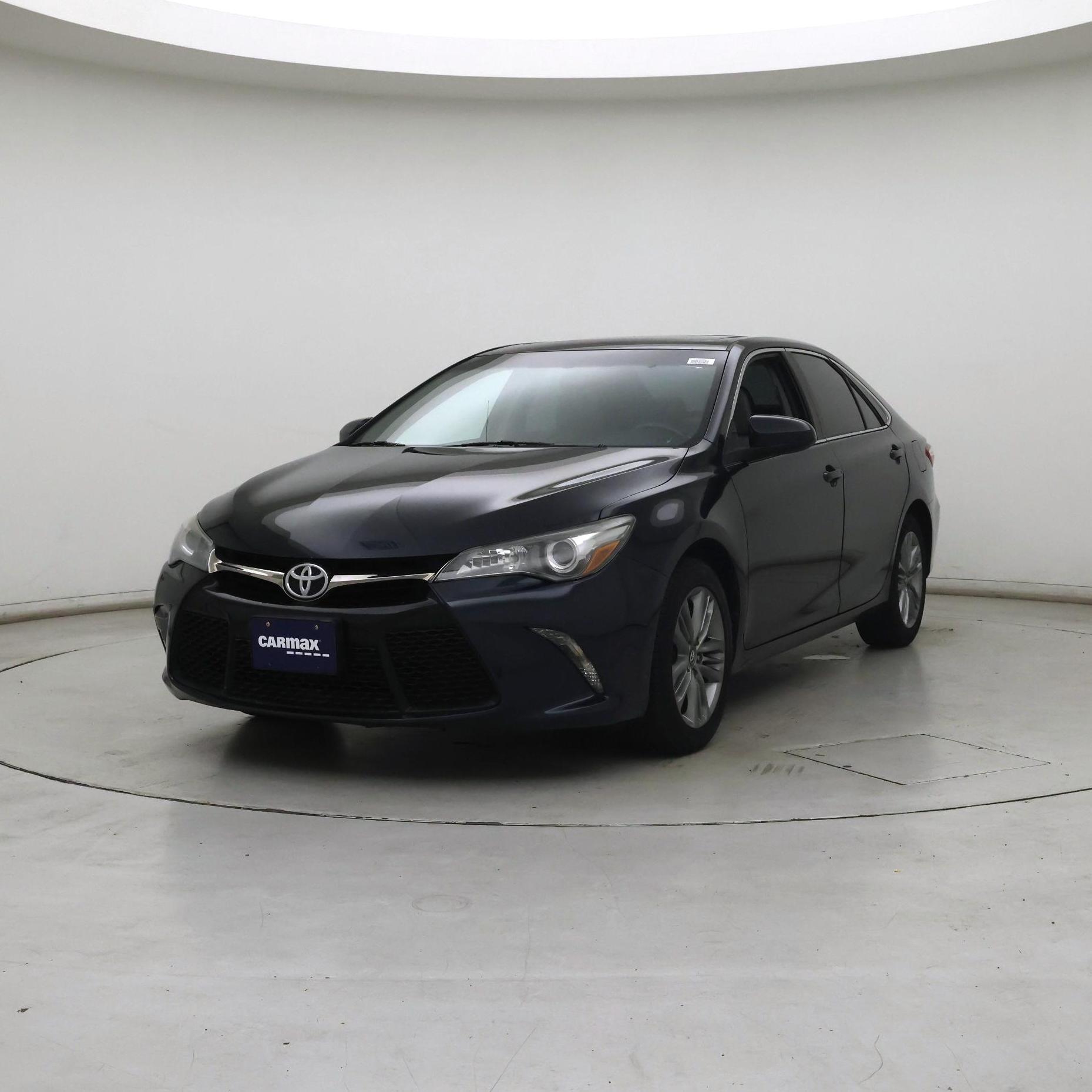 Thumbnail: 2017 Toyota Camry - 4