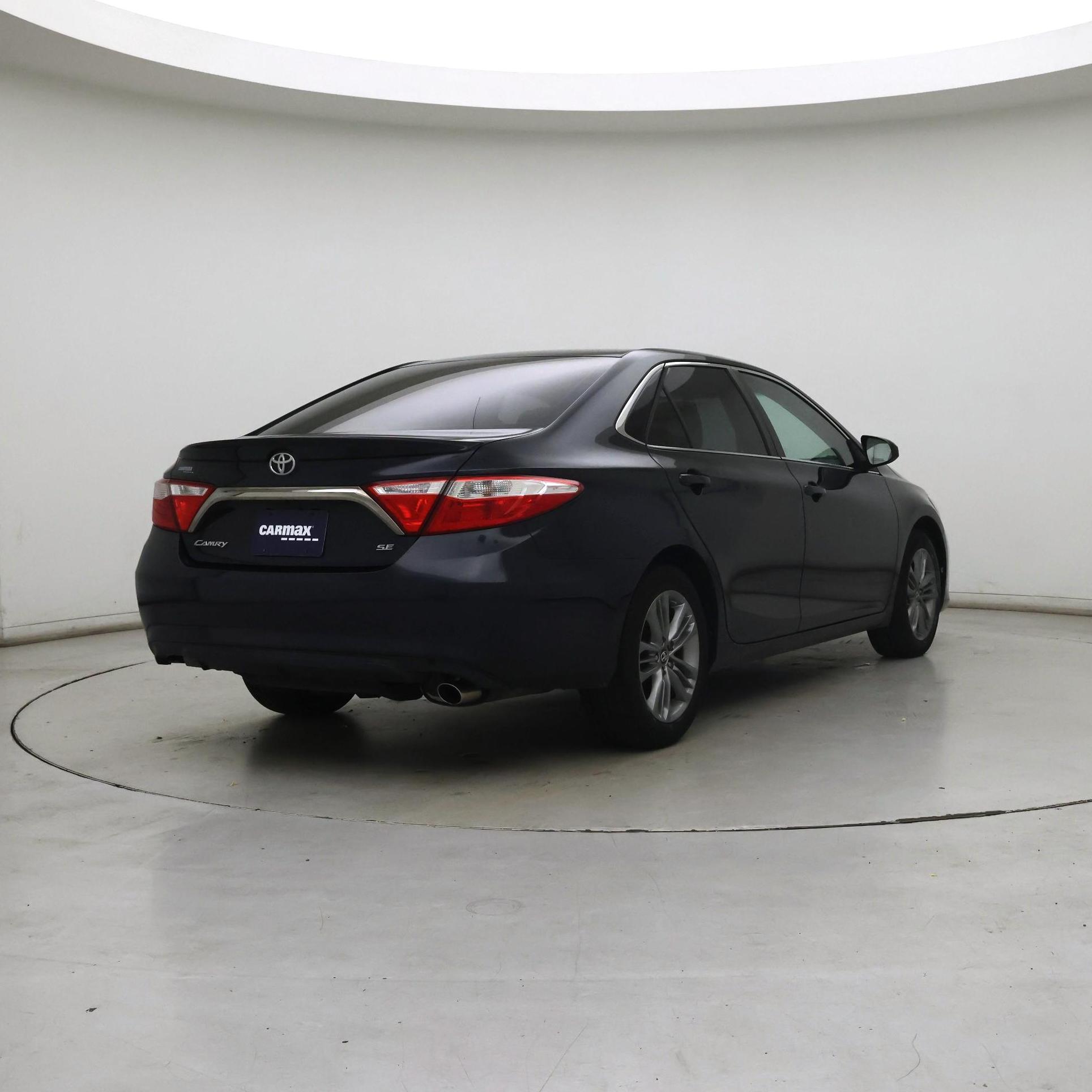 Thumbnail: 2017 Toyota Camry - 8
