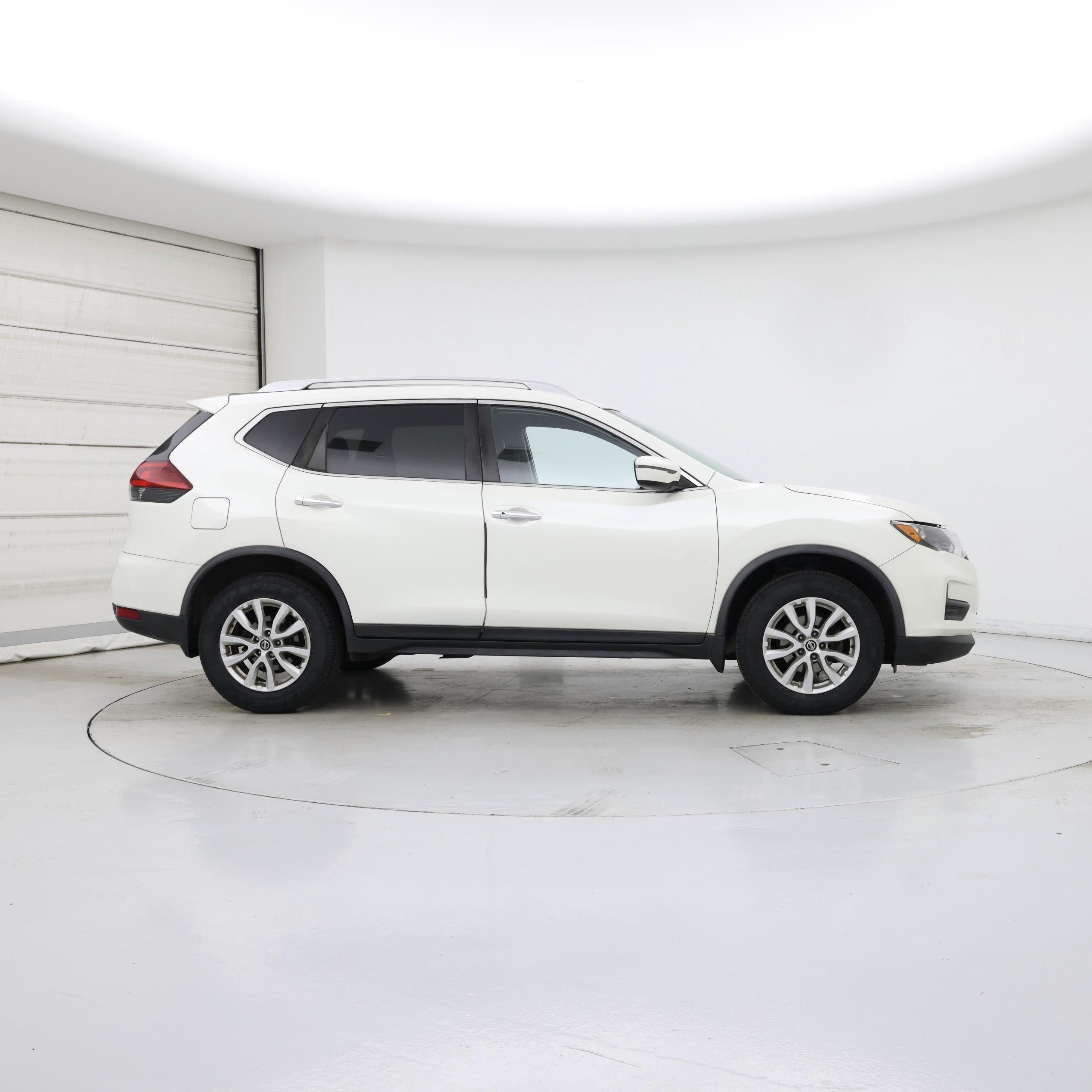 Thumbnail: 2018 Nissan Rogue - 7