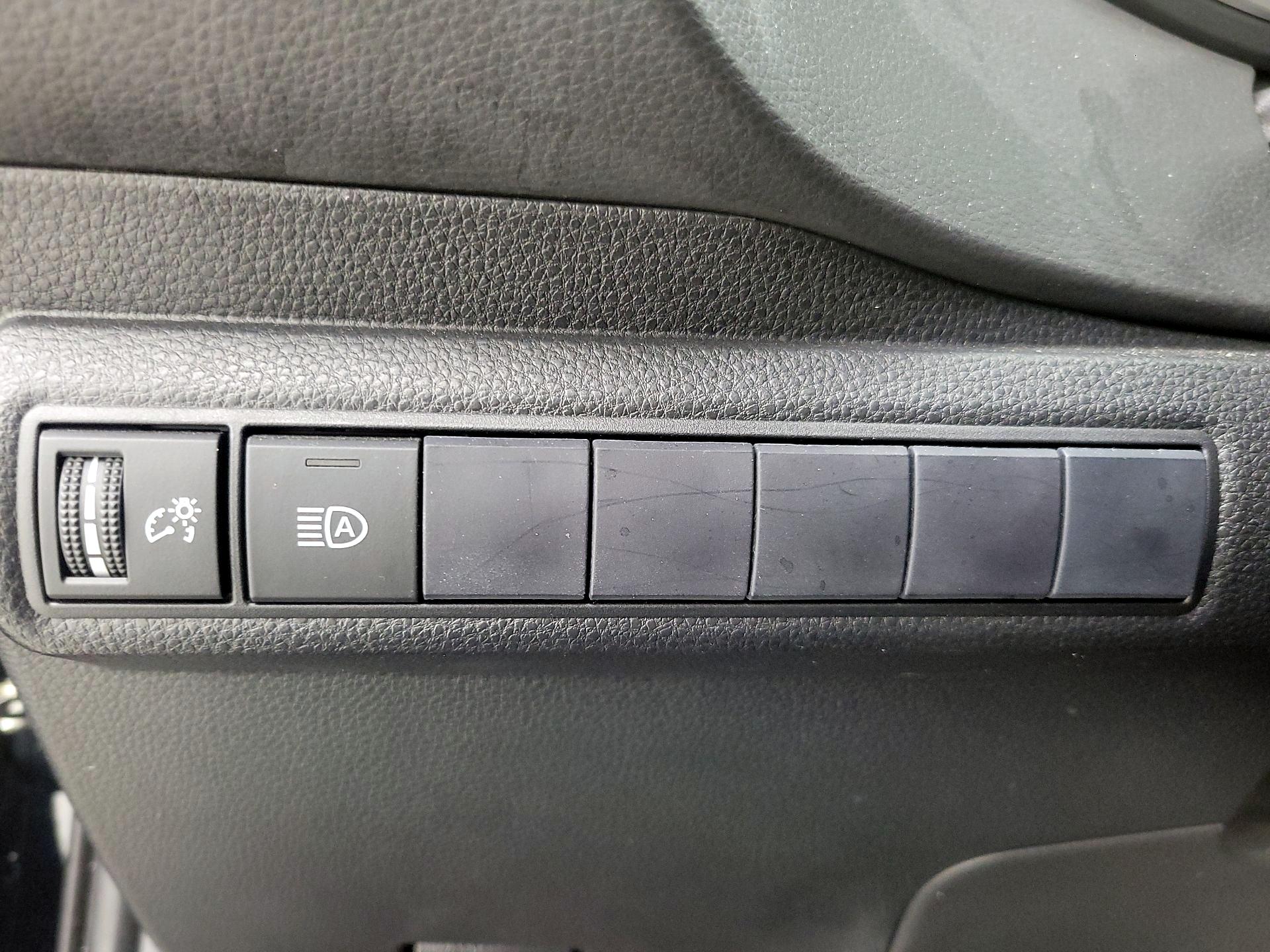 Thumbnail: 2020 Toyota Corolla - 13