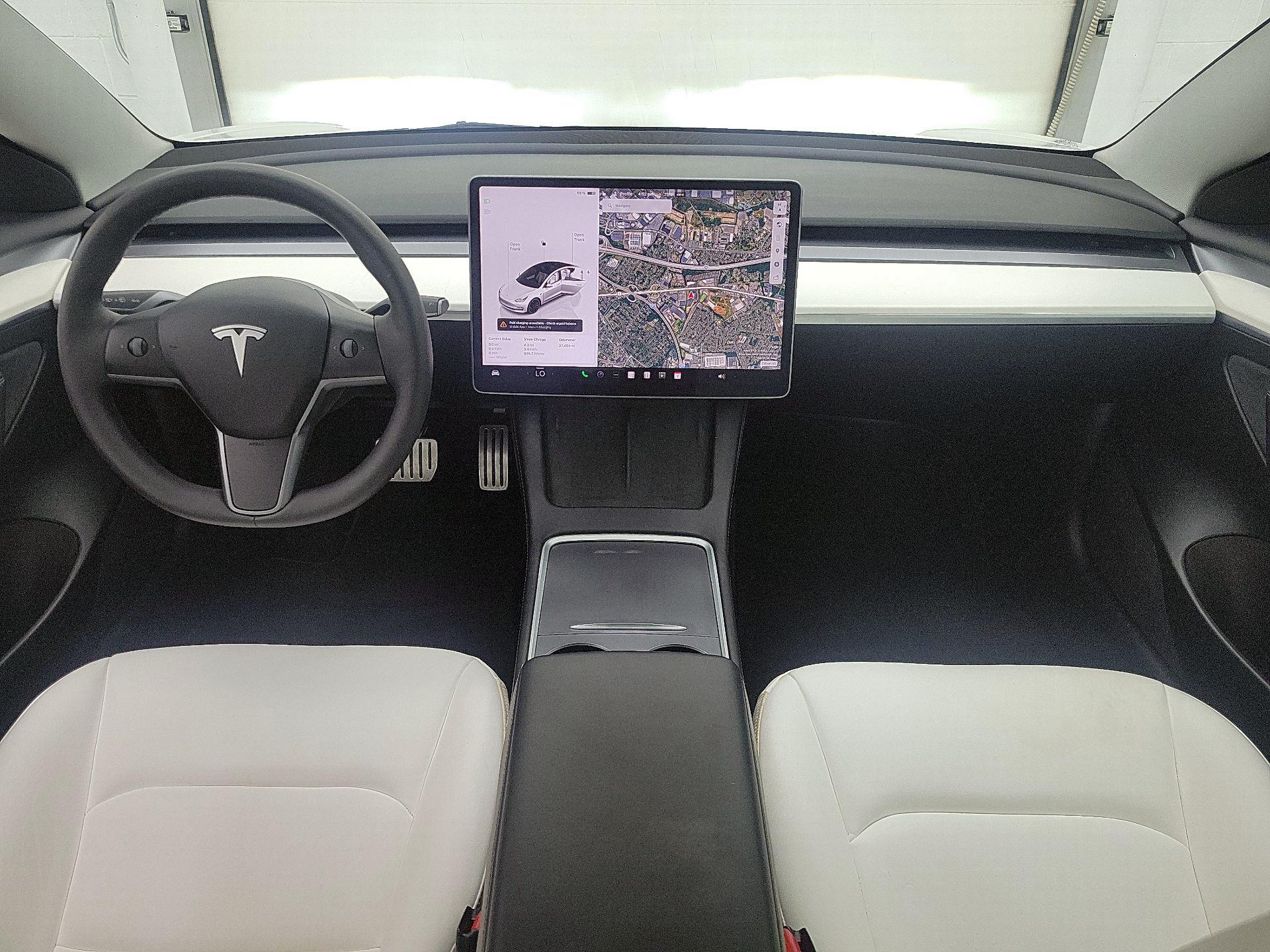 Thumbnail: 2023 Tesla Model 3 - 9
