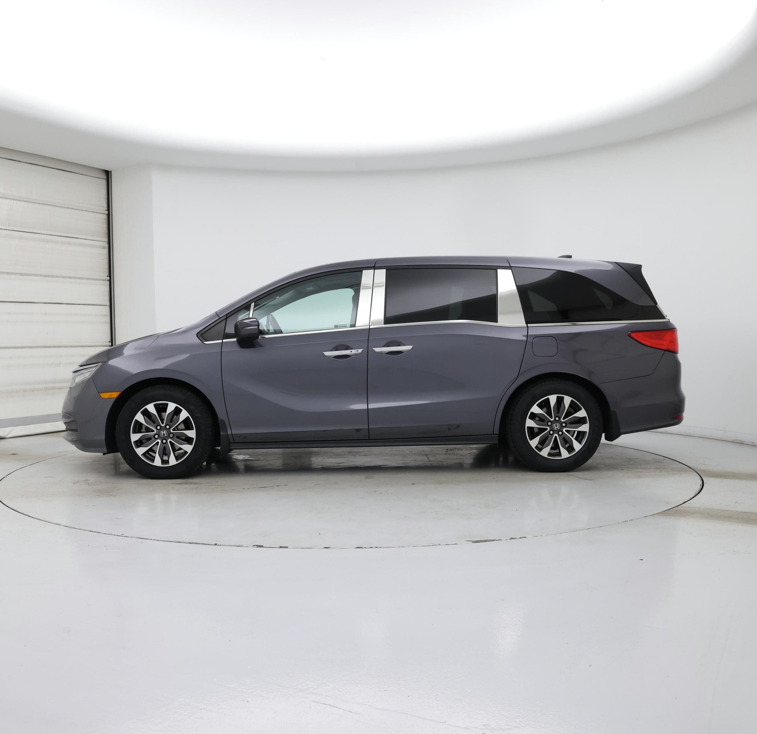 Thumbnail: 2021 Honda Odyssey - 3