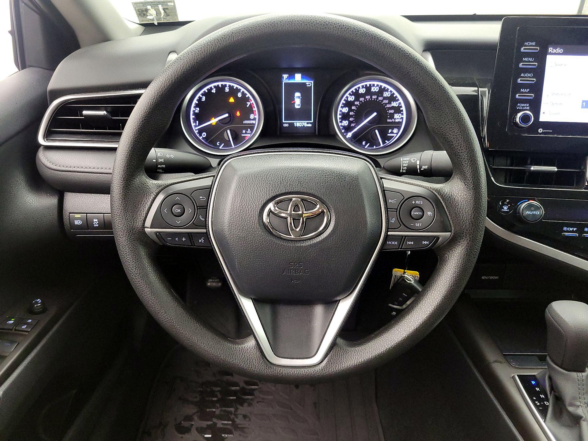 Thumbnail: 2023 Toyota Camry - 10