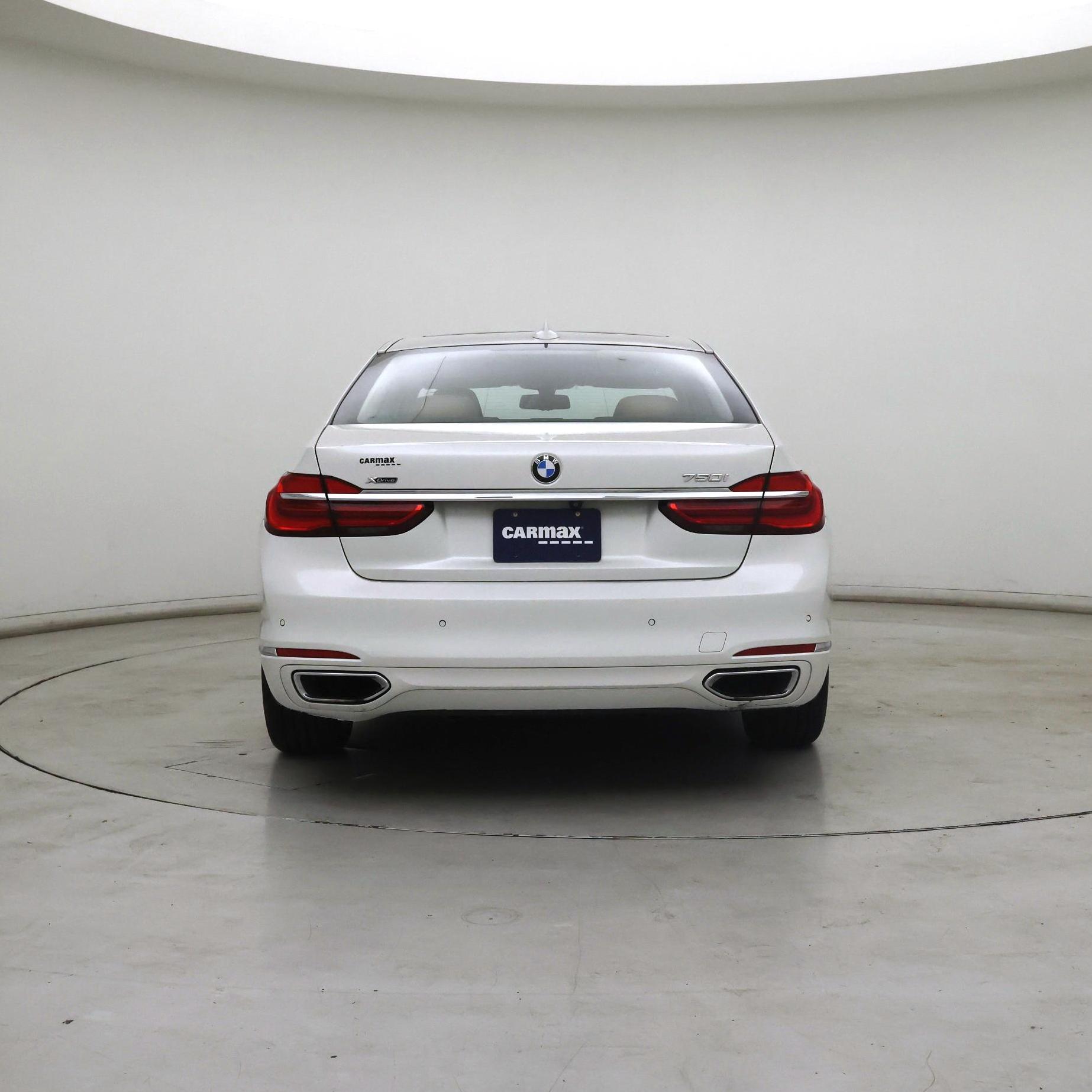Thumbnail: 2017 BMW 7 Series - 6