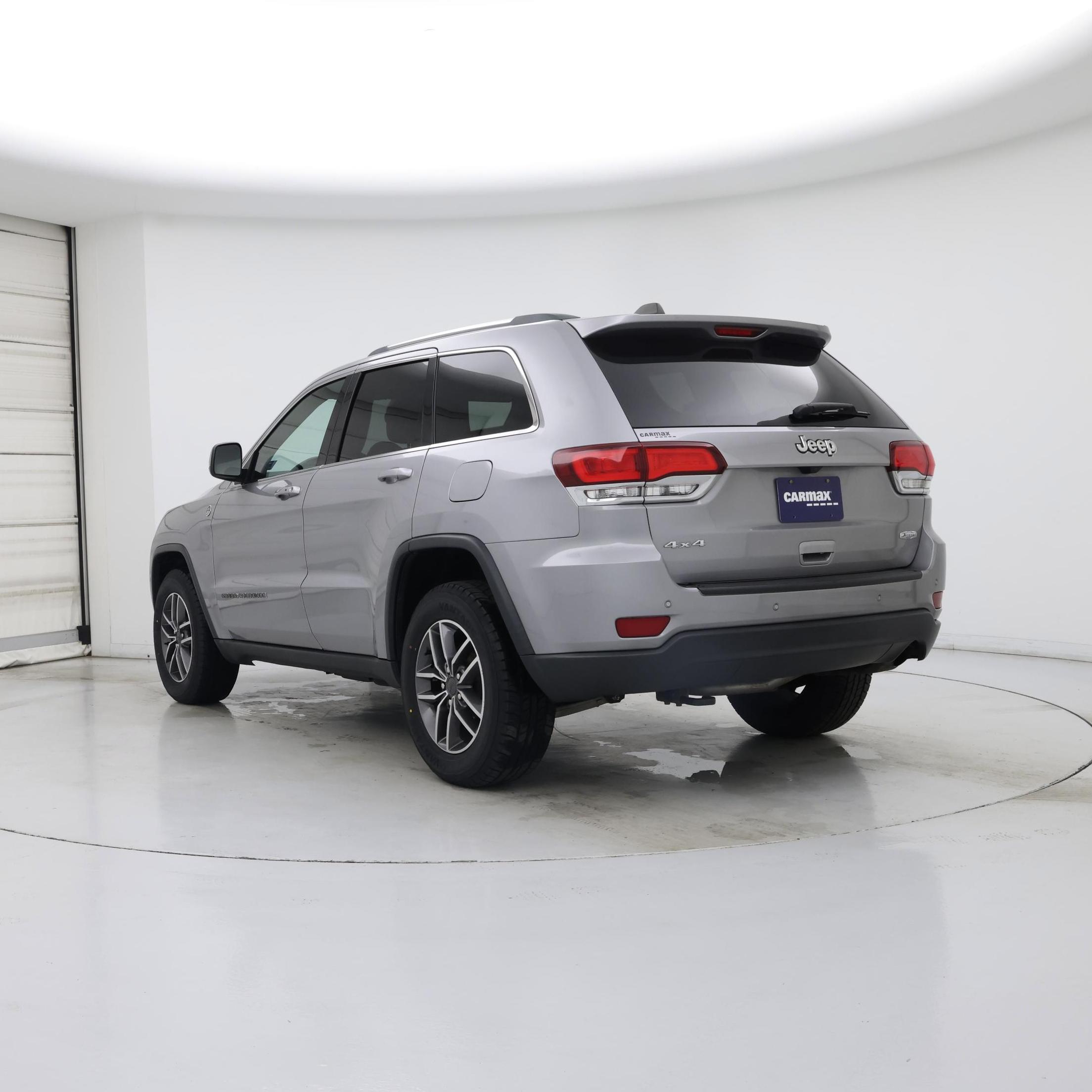 Thumbnail: 2020 Jeep Grand Cherokee - 2
