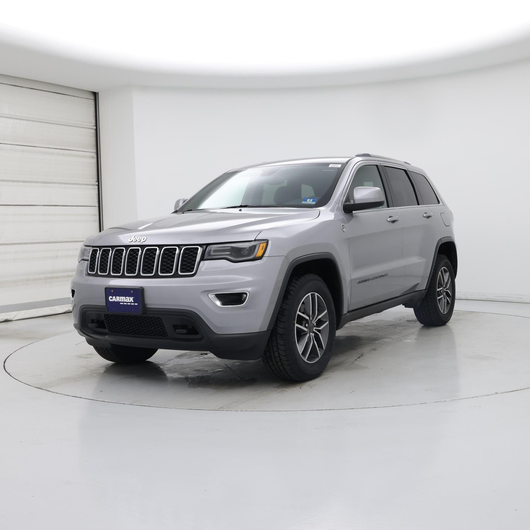 Thumbnail: 2020 Jeep Grand Cherokee - 4