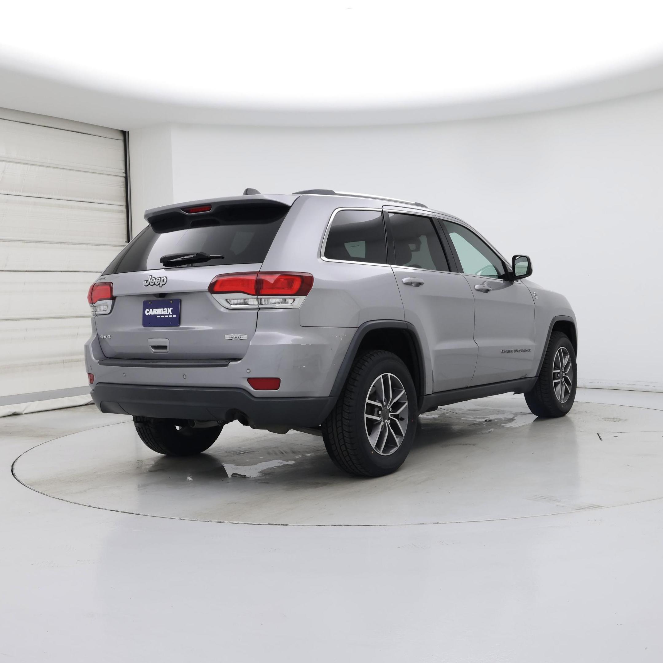 Thumbnail: 2020 Jeep Grand Cherokee - 8