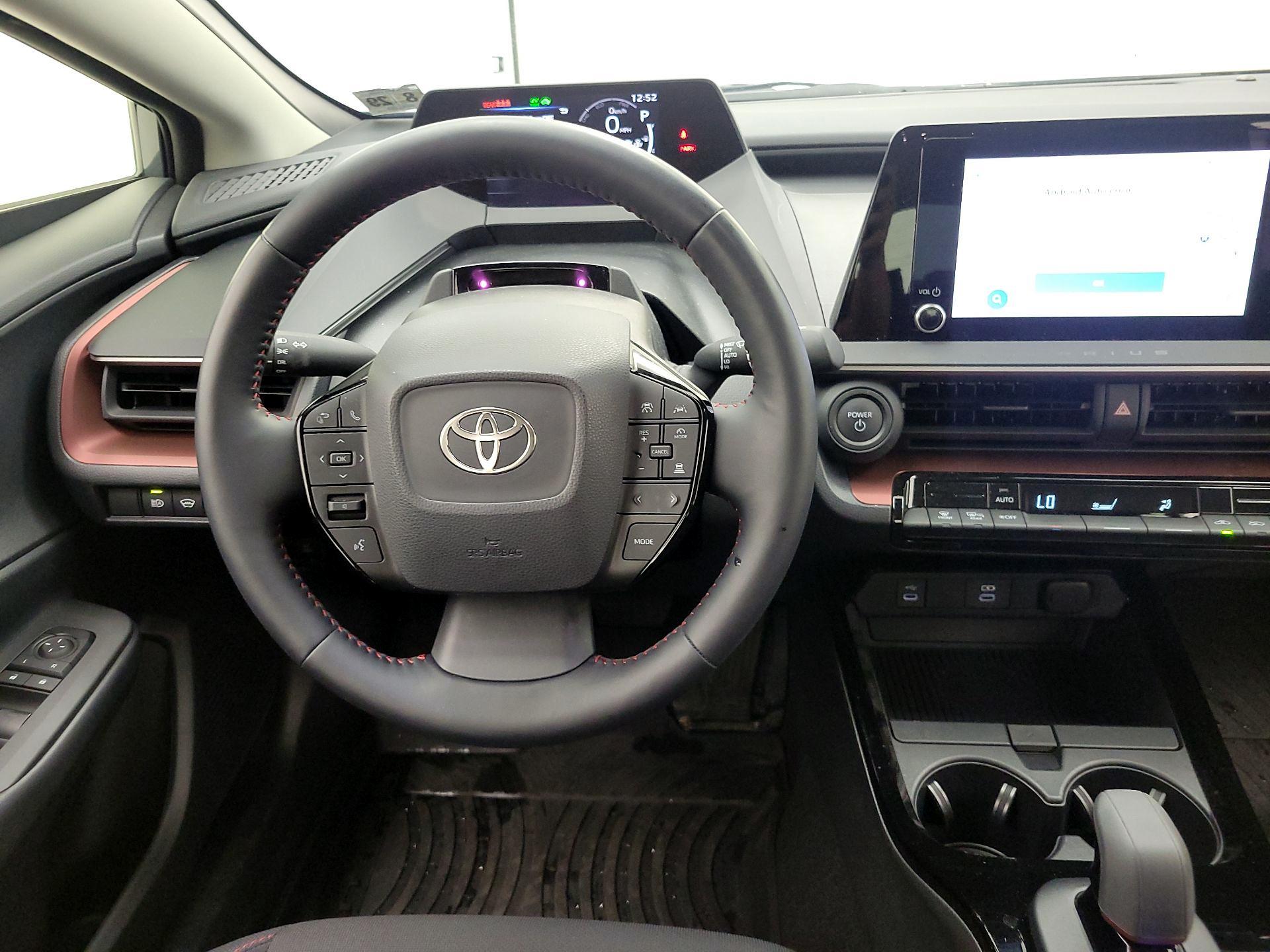 Thumbnail: 2024 Toyota Prius Prime - 10
