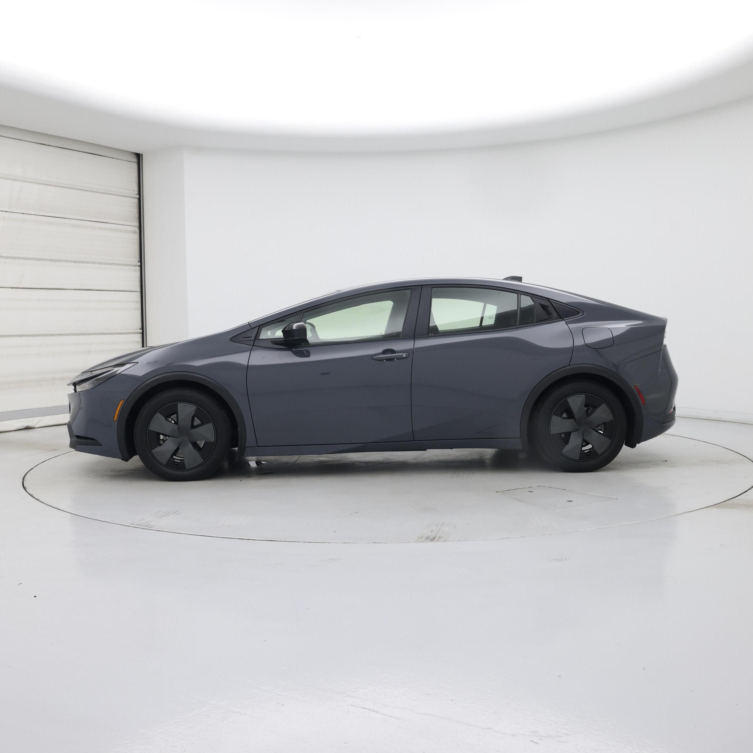 Thumbnail: 2024 Toyota Prius Prime - 3