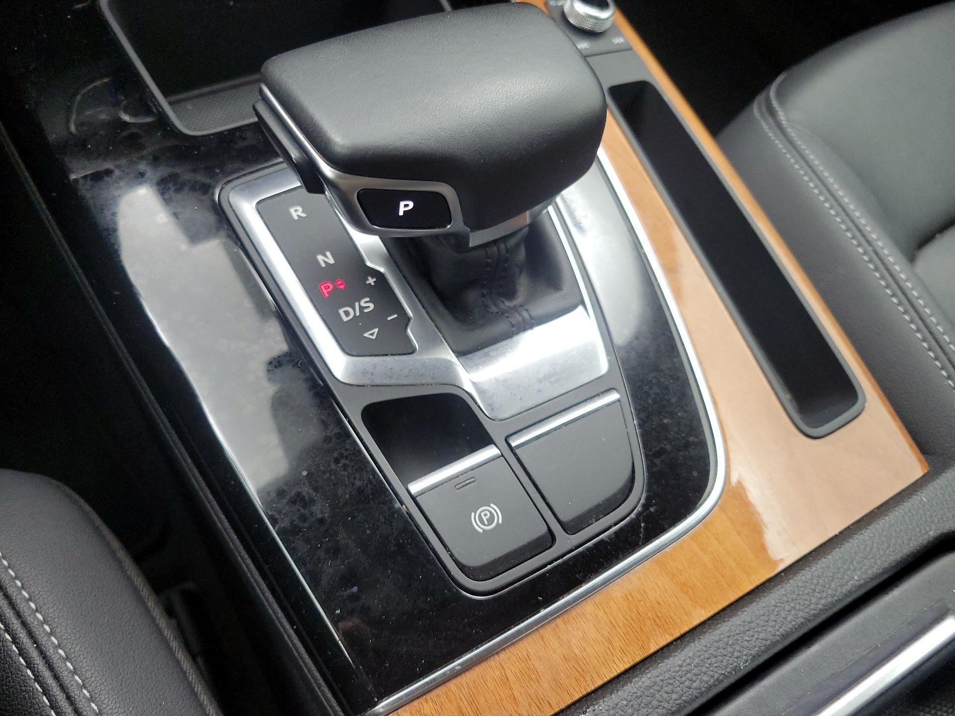 Thumbnail: 2021 Audi Q5 - 17