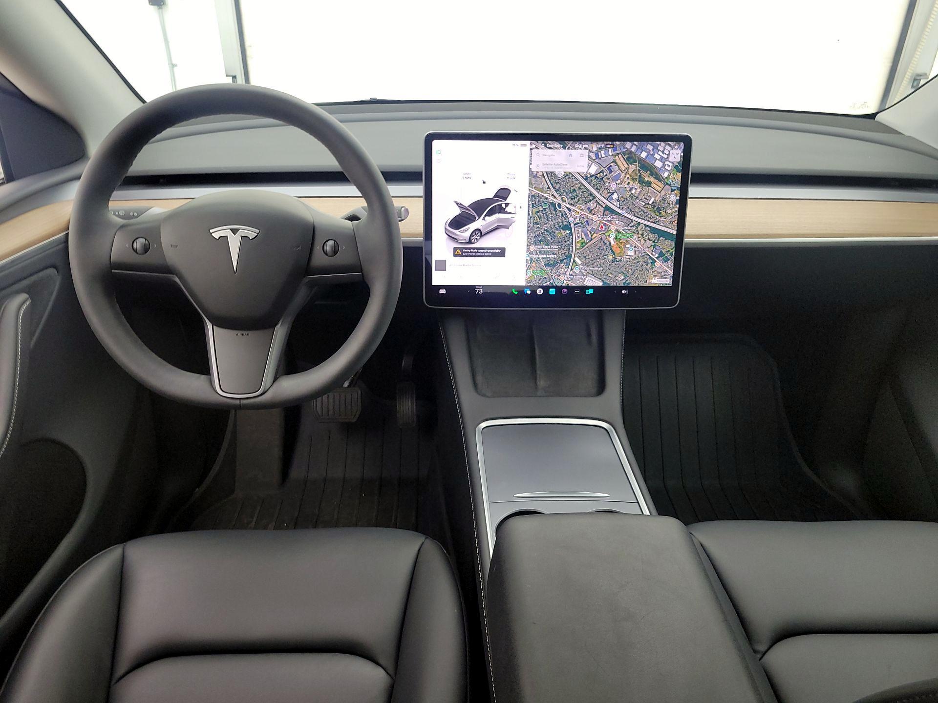 Thumbnail: 2023 Tesla Model Y - 9