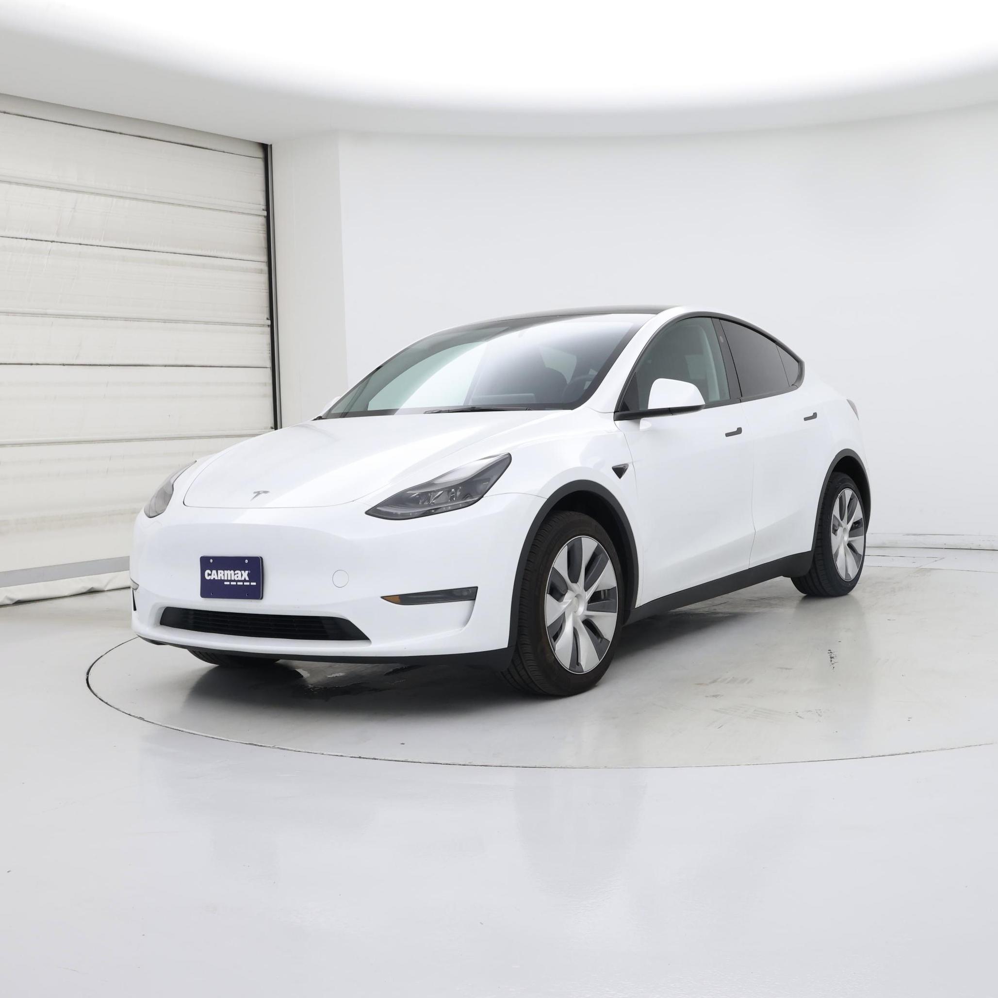 Thumbnail: 2023 Tesla Model Y - 4