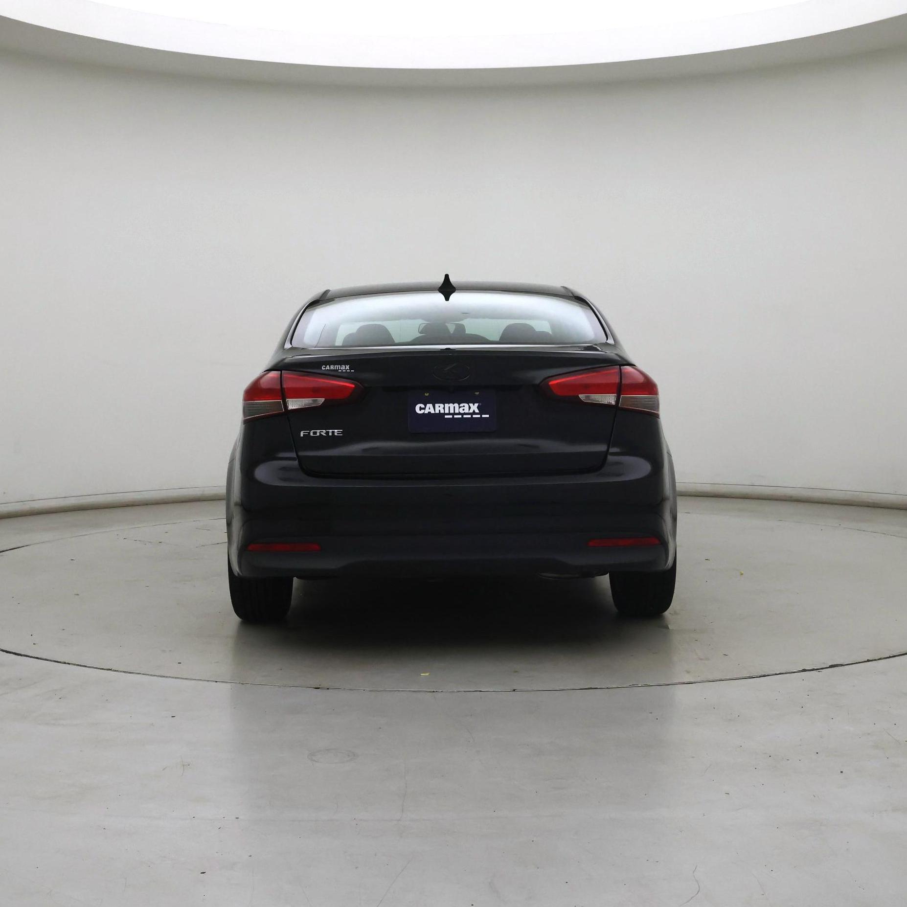 Thumbnail: 2018 Kia Forte - 6