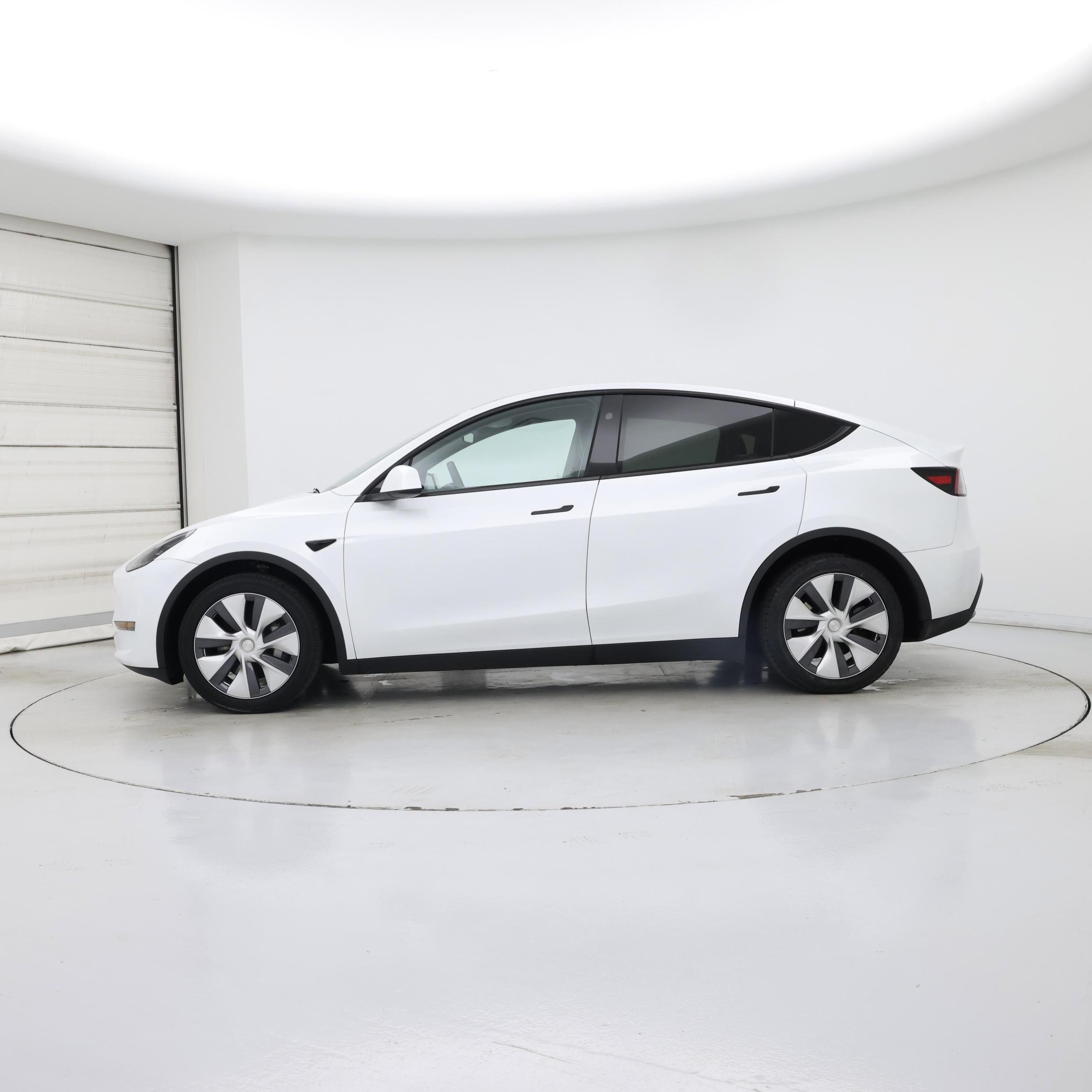 Thumbnail: 2024 Tesla Model Y - 3