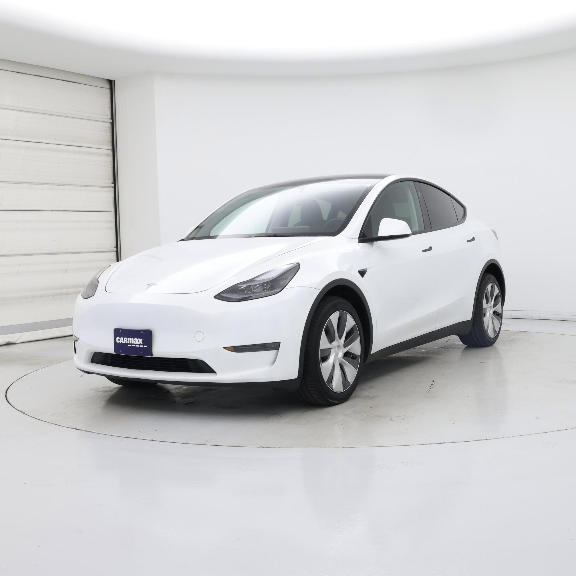 Thumbnail: 2024 Tesla Model Y - 4