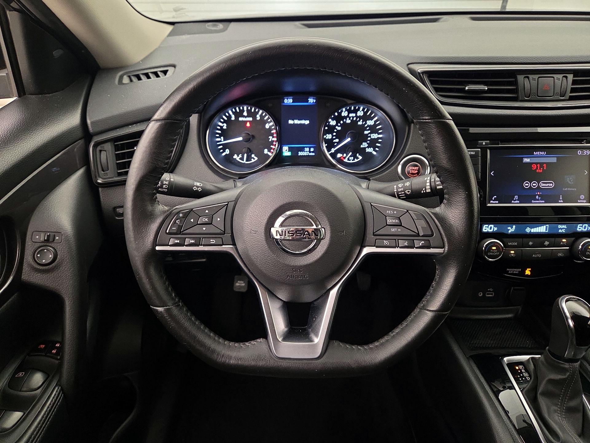 Thumbnail: 2018 Nissan Rogue - 10