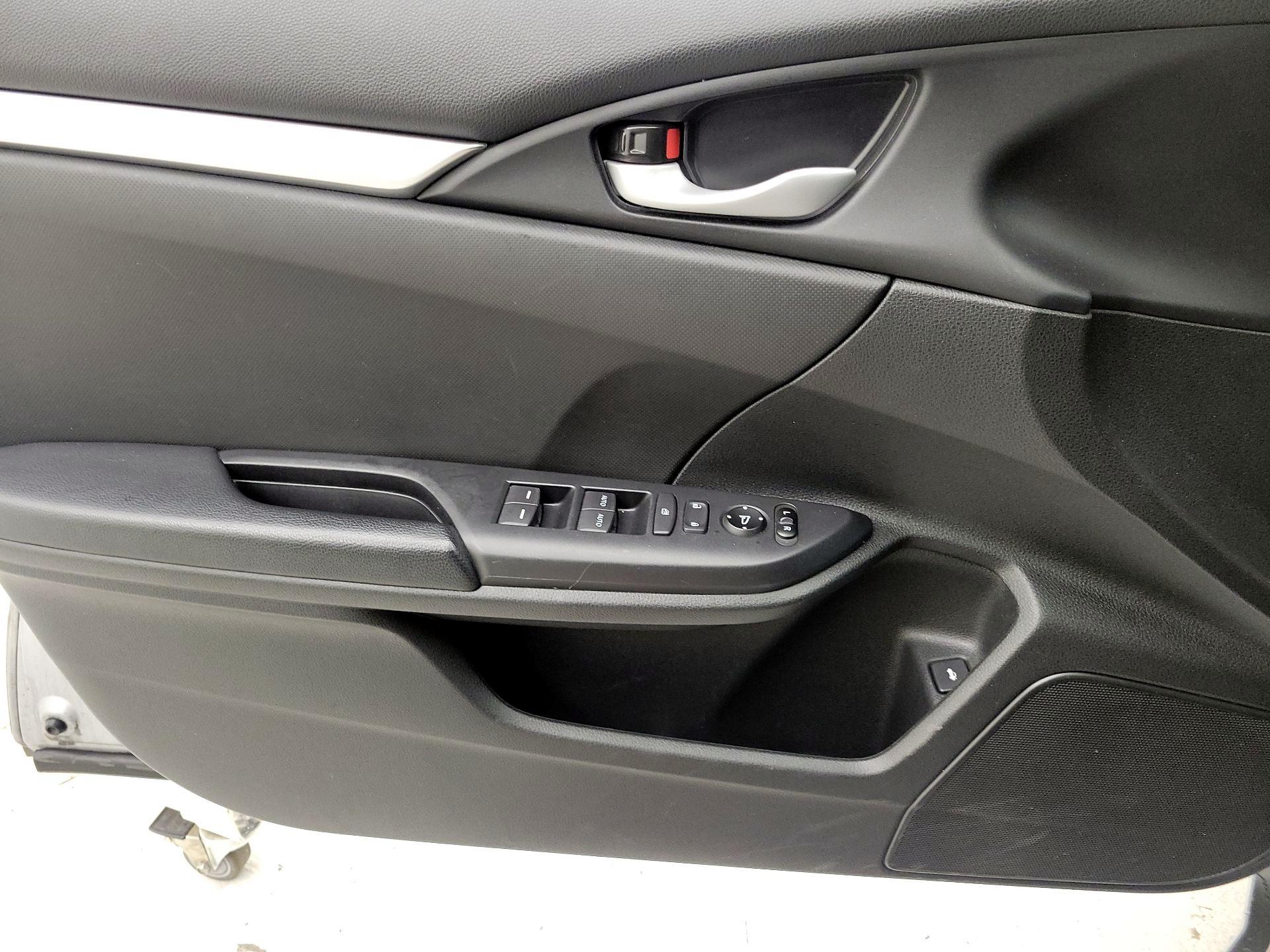 Thumbnail: 2019 Honda Civic - 12