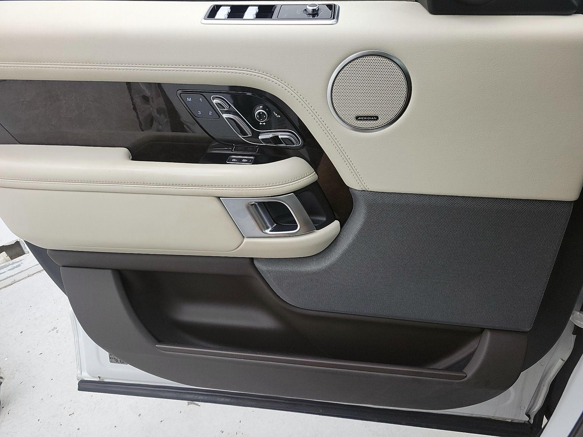 Thumbnail: 2021 Land Rover Range Rover - 12