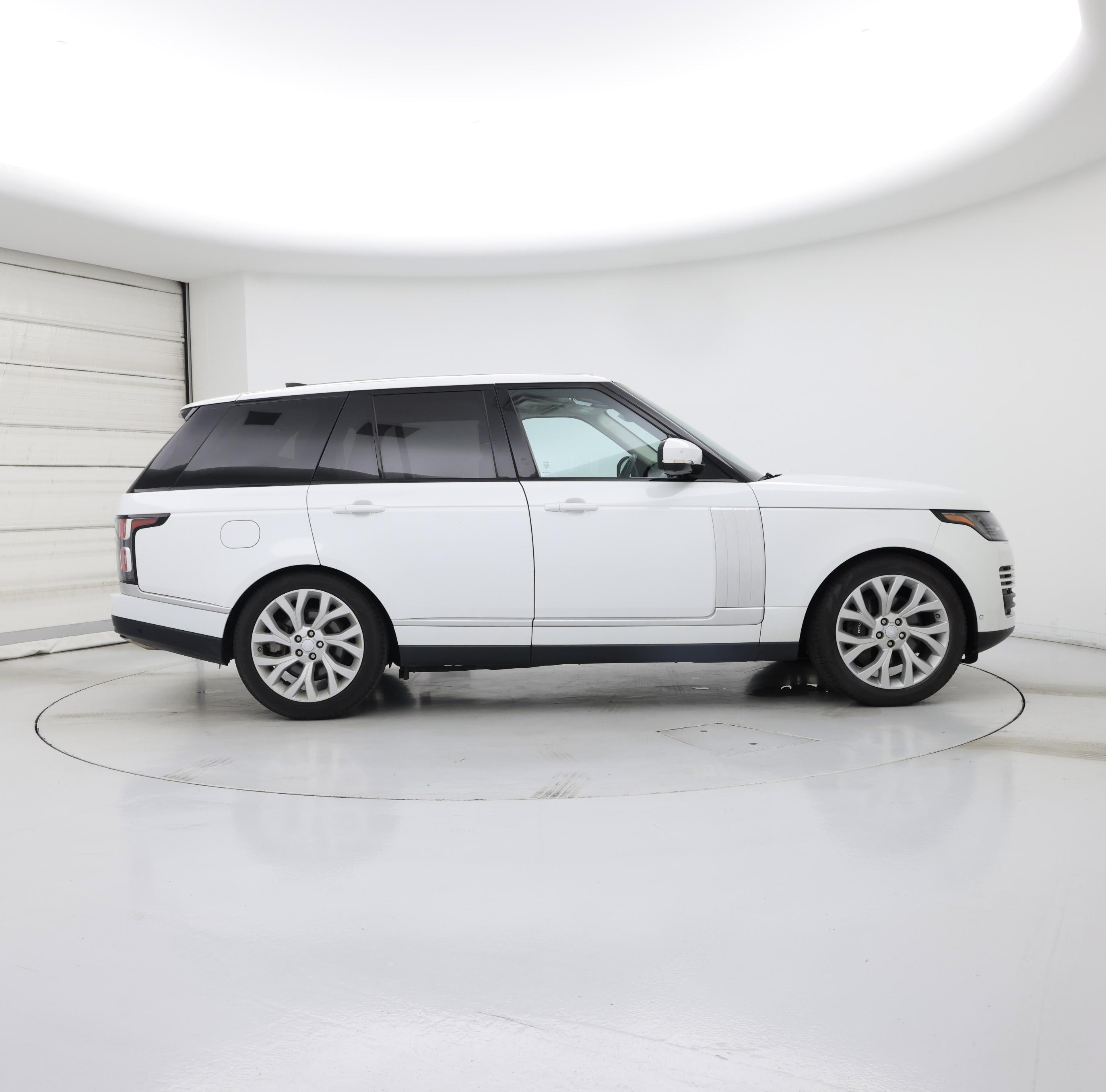 Thumbnail: 2021 Land Rover Range Rover - 7
