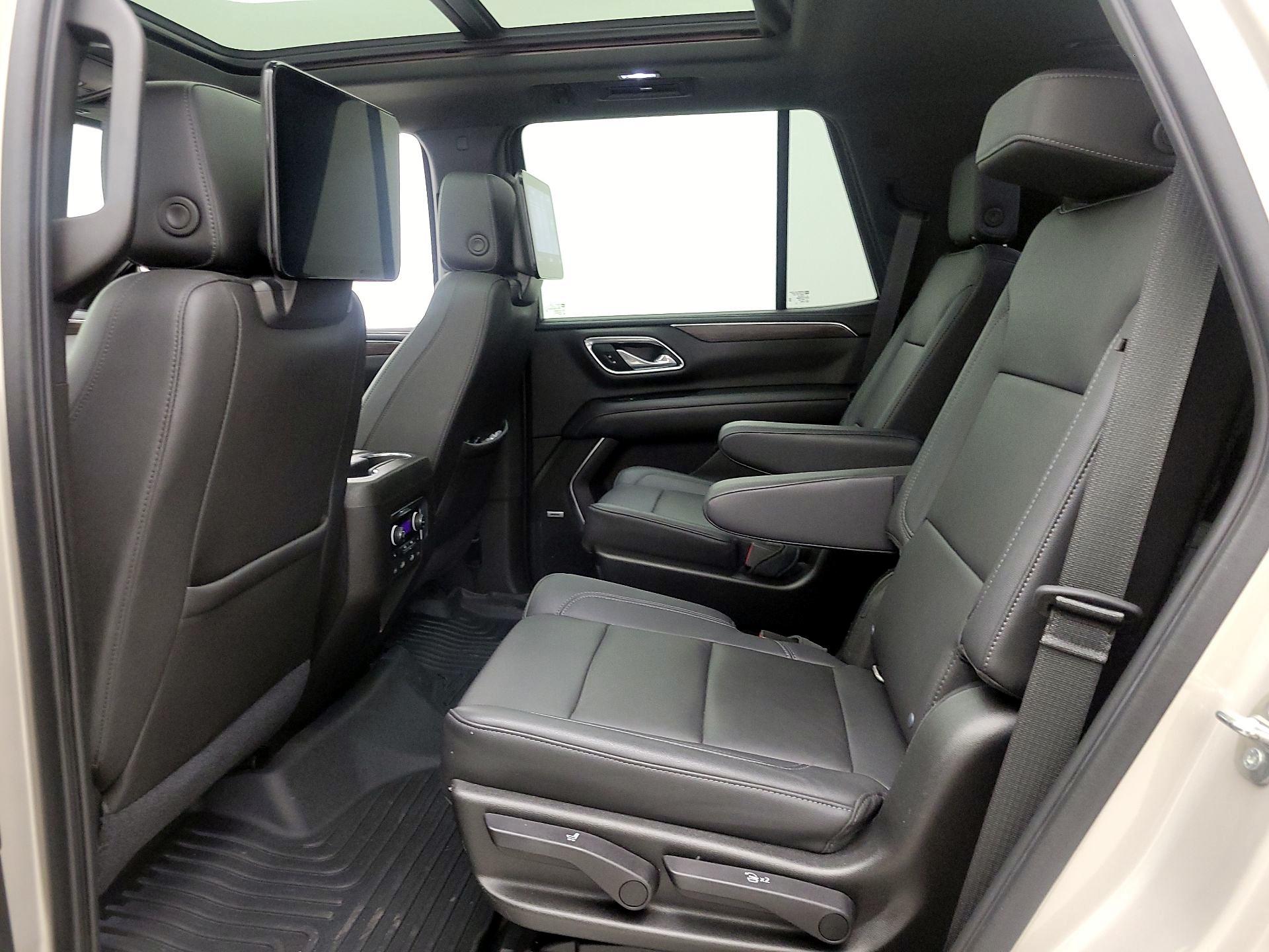 Thumbnail: 2021 Chevrolet Tahoe - 18