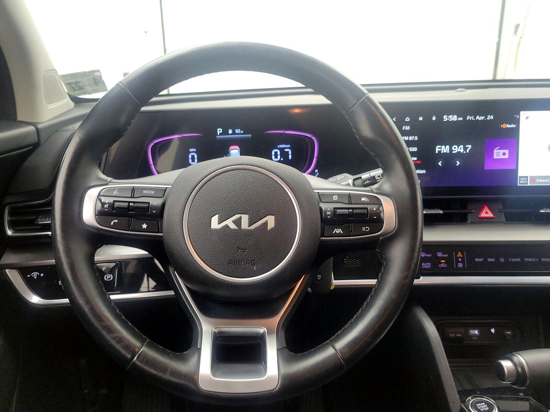Thumbnail: 2023 Kia Sportage - 10