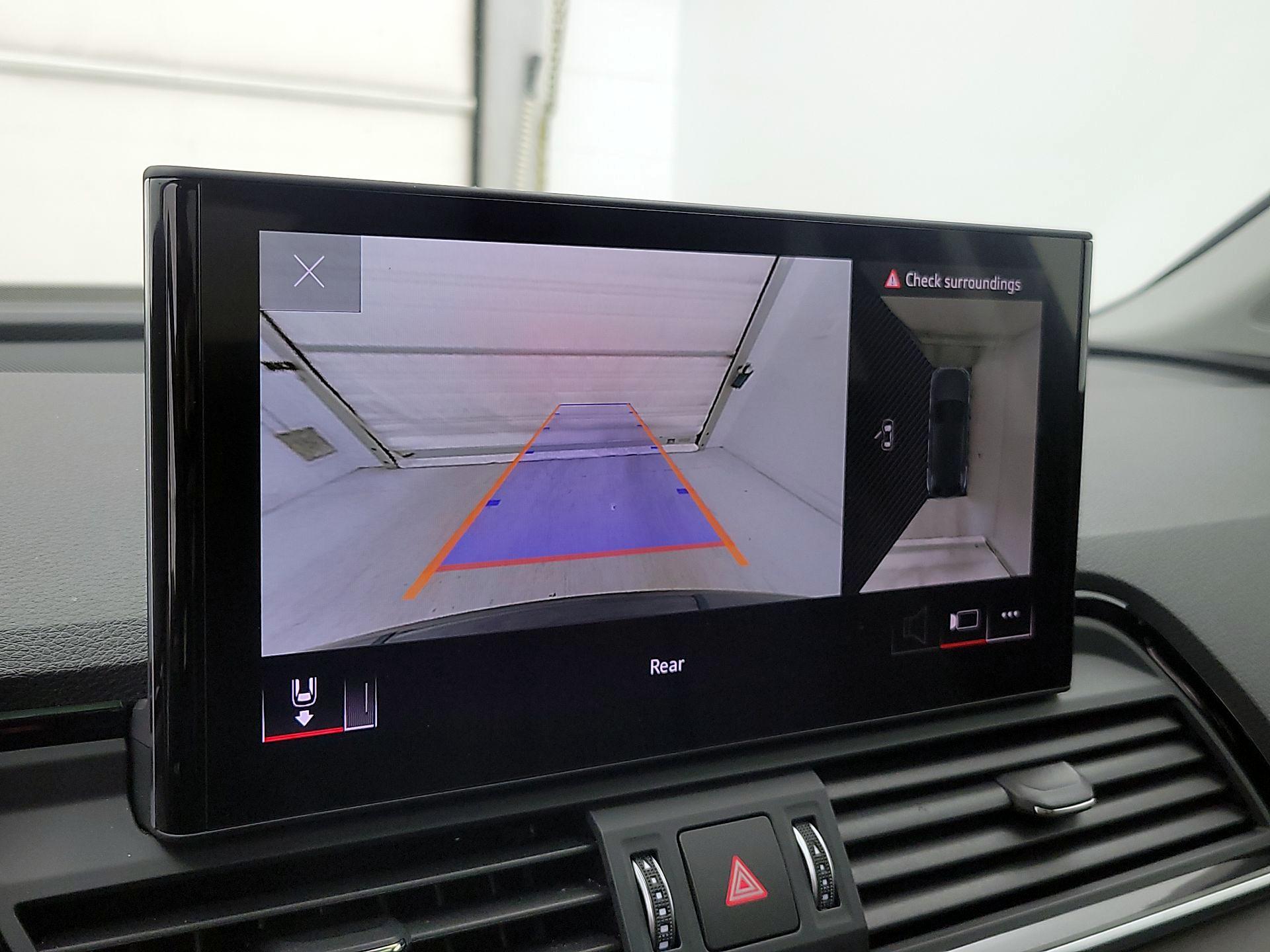 Thumbnail: 2021 Audi Q5 - 15