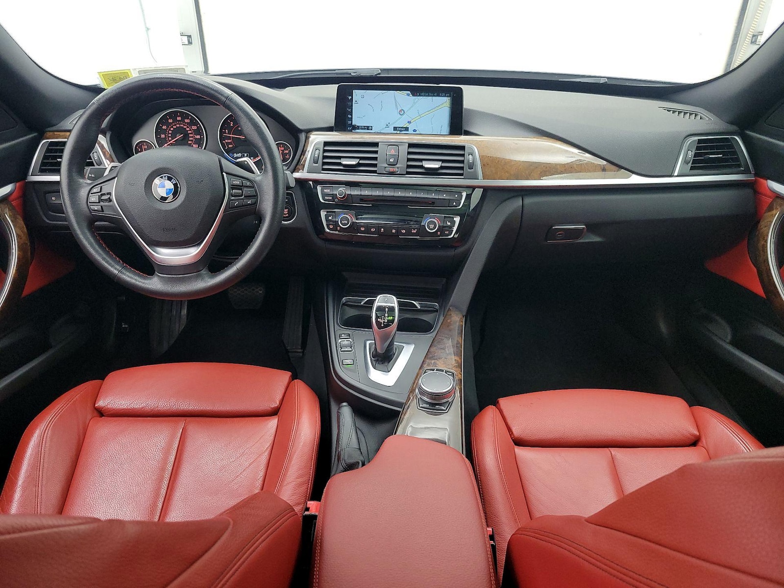 2017 BMW 3 Series 330i - Photo 10