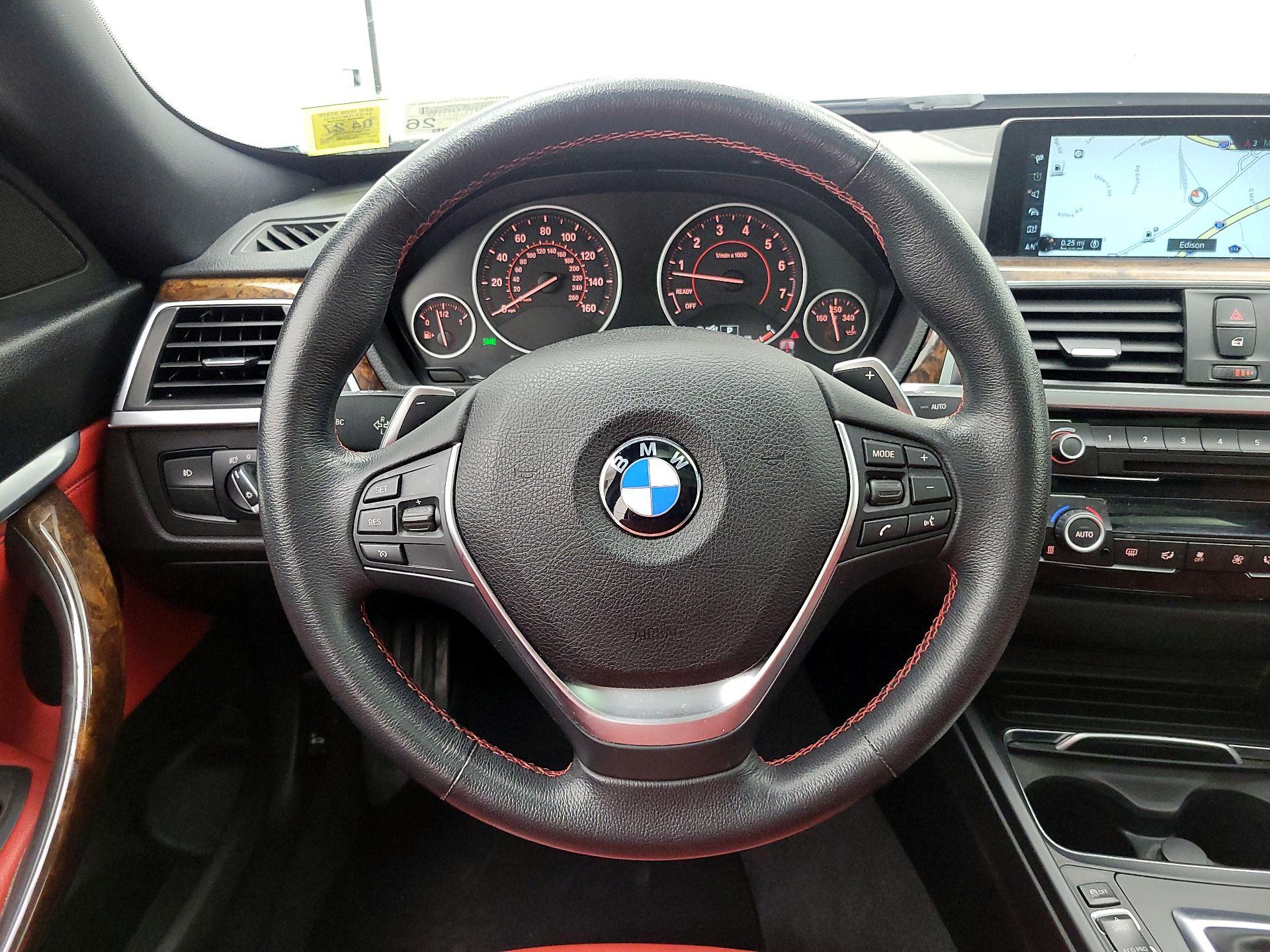 Thumbnail: 2017 BMW 3 Series - 10