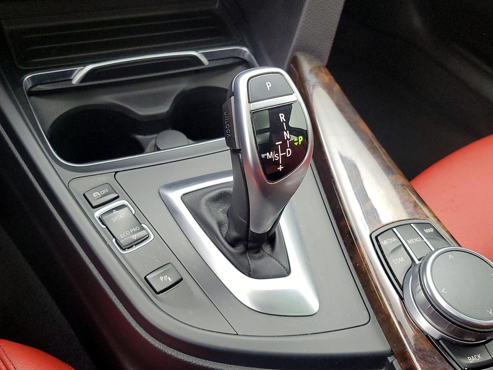 2017 BMW 3 Series 330i - Photo 19